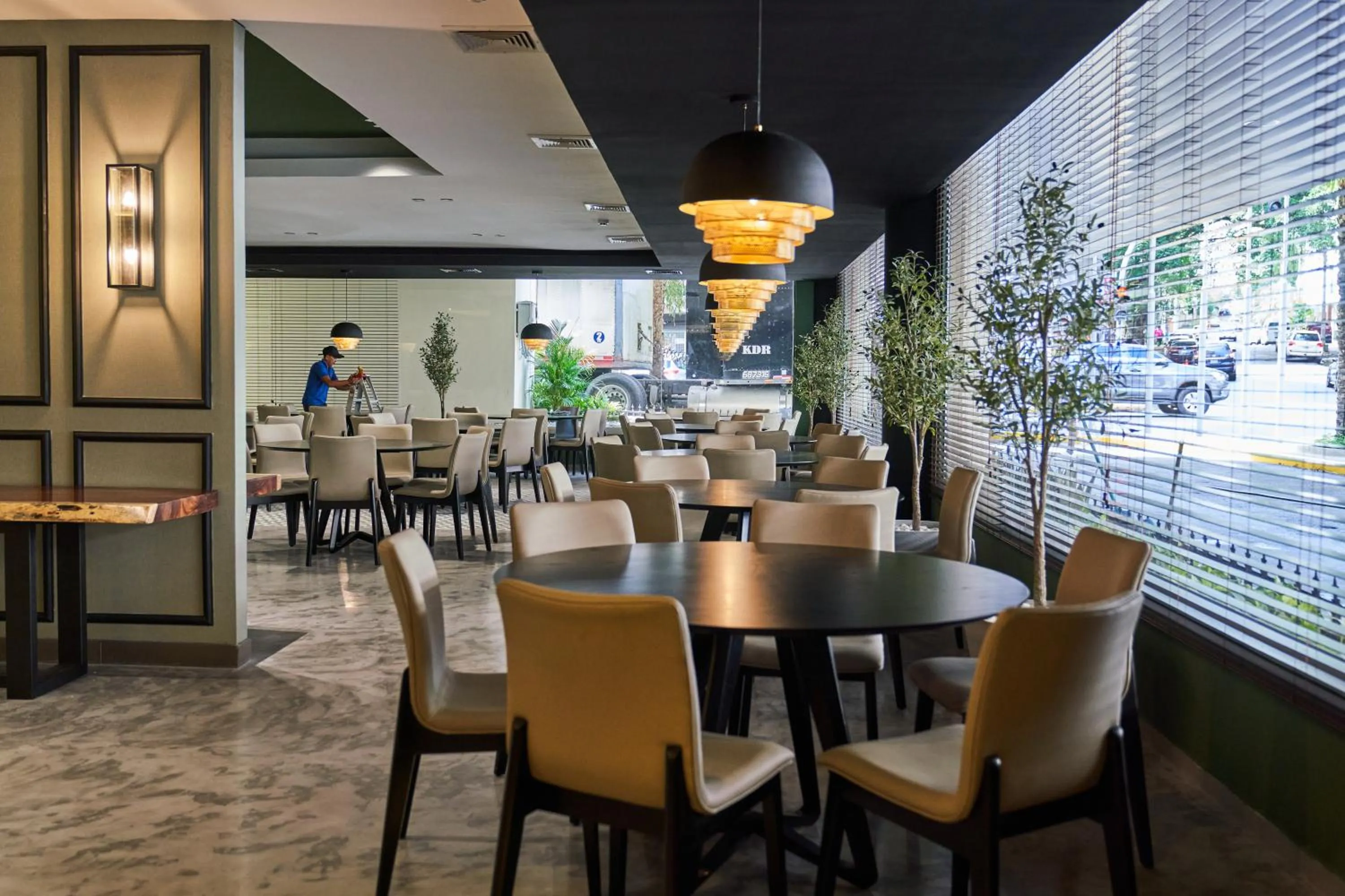 Restaurant/places to eat in Waymore Hotel Spa & Casino