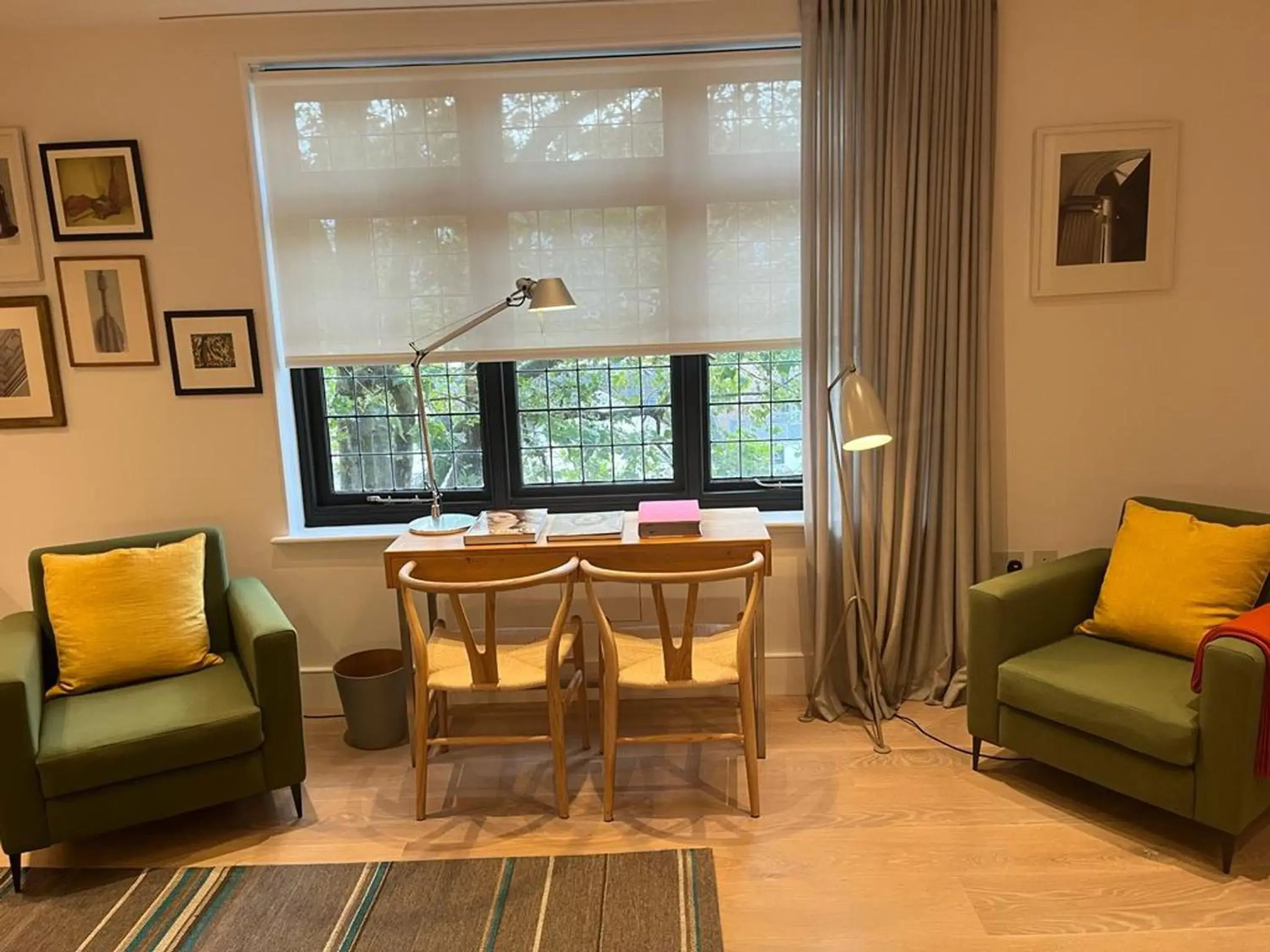 Luxury Suite in Cadogan Square III Luxury Suite in Cadogan Square III