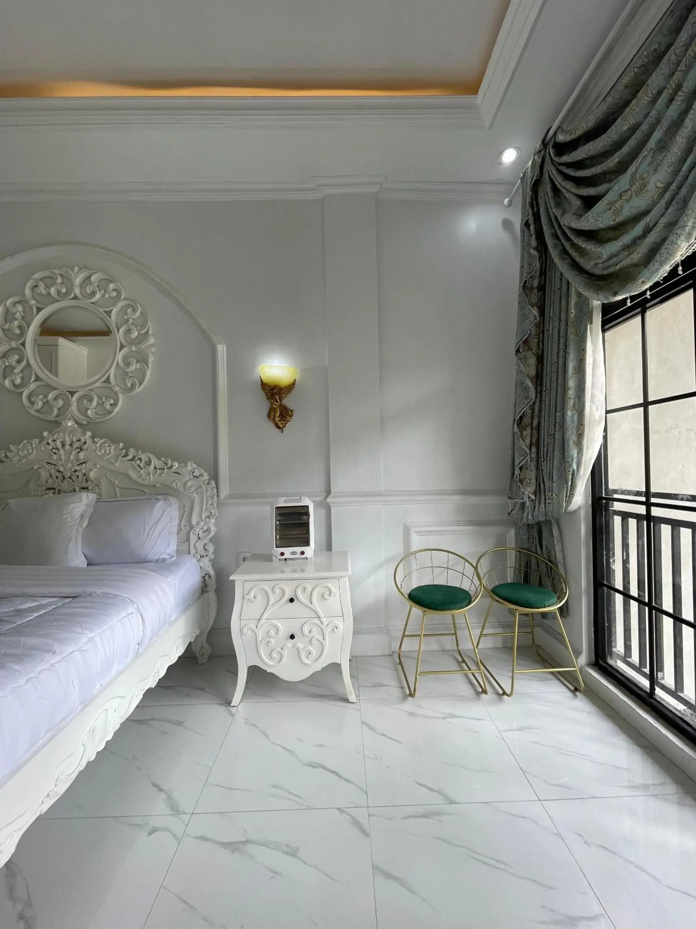 Bed in Casa Rani Hotel & Restaurant Bed in Casa Rani Hotel & Restaurant