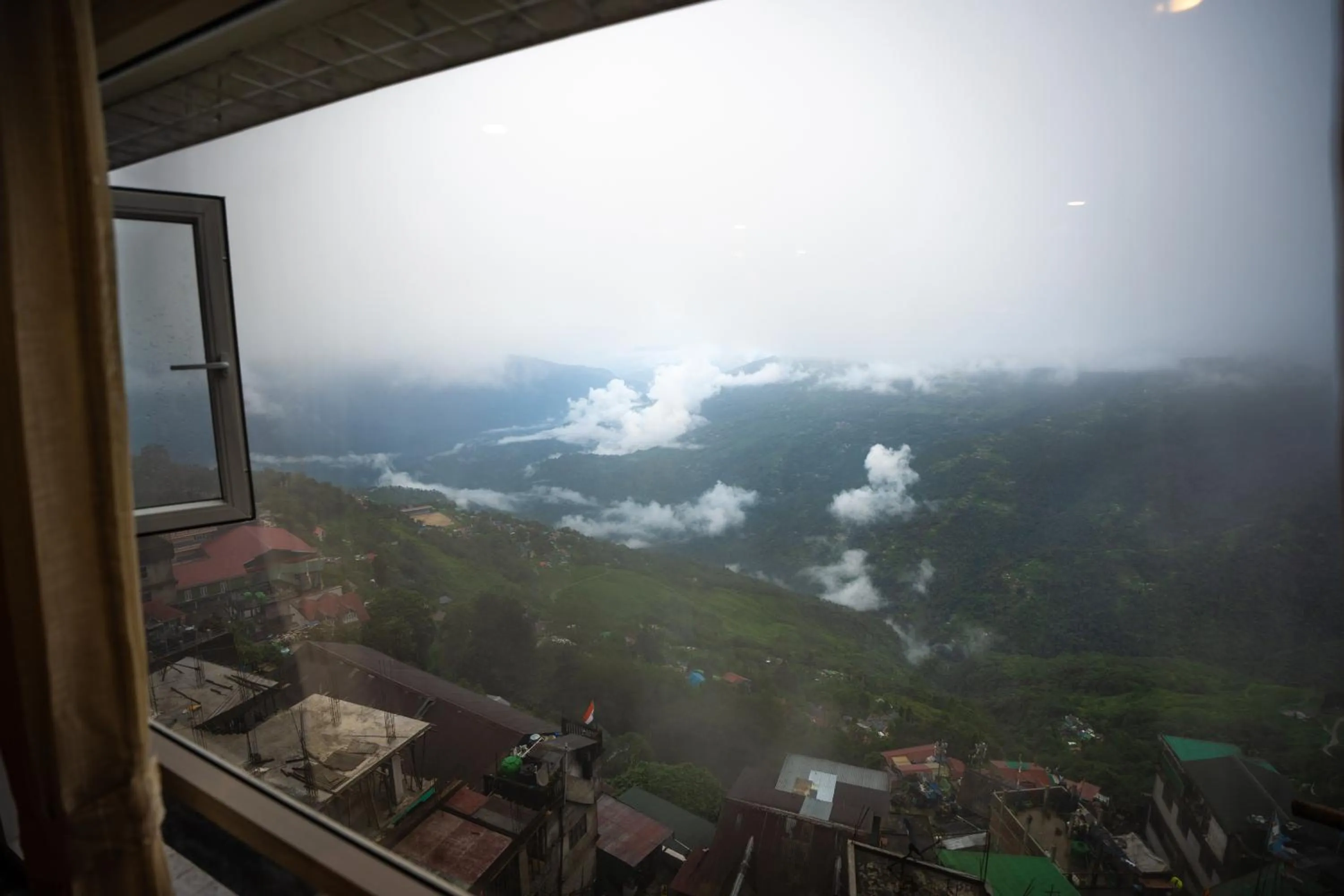 Mountain view in Muscatel Stardust - Chowrasta Mall Road