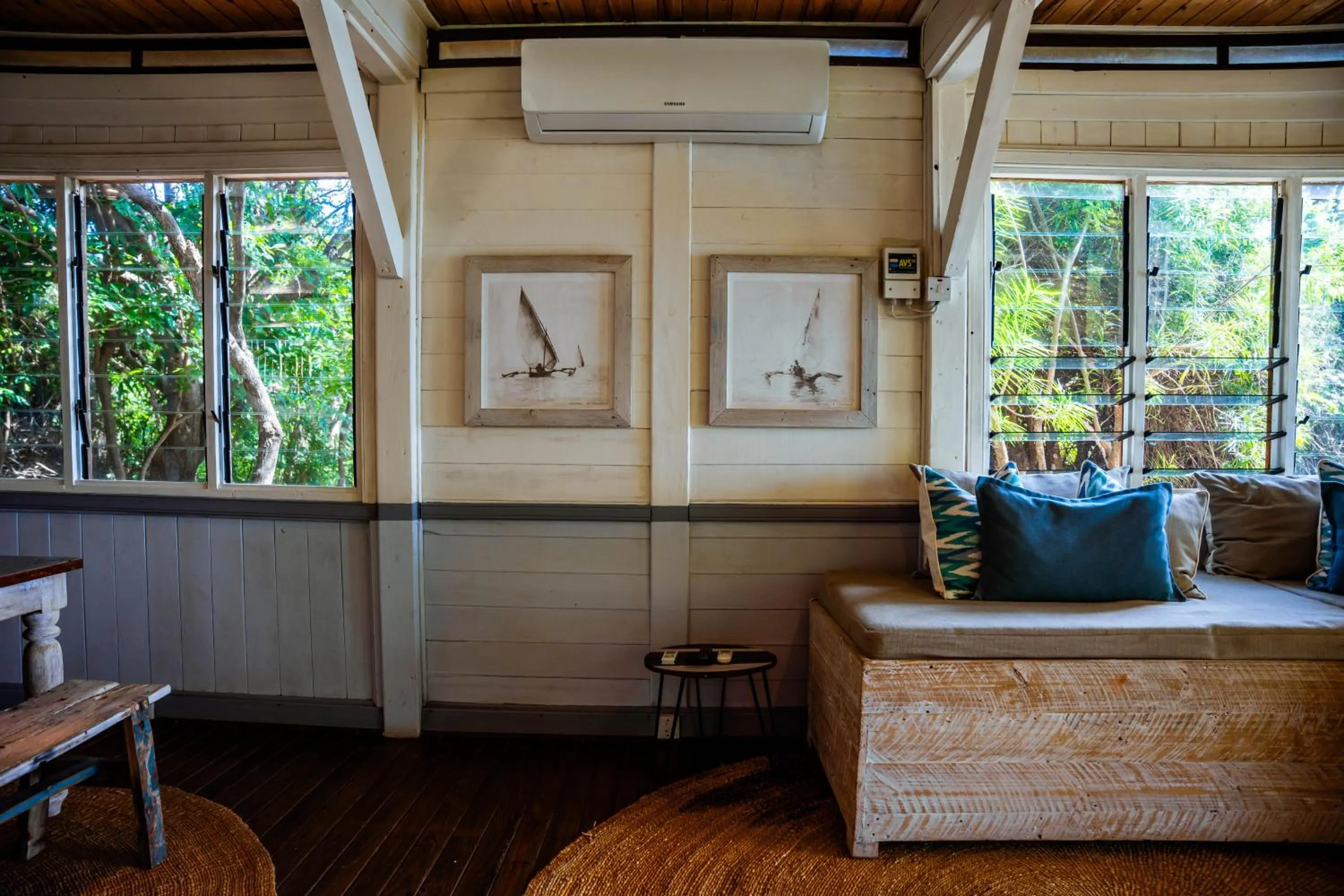 Living room in The Overhang