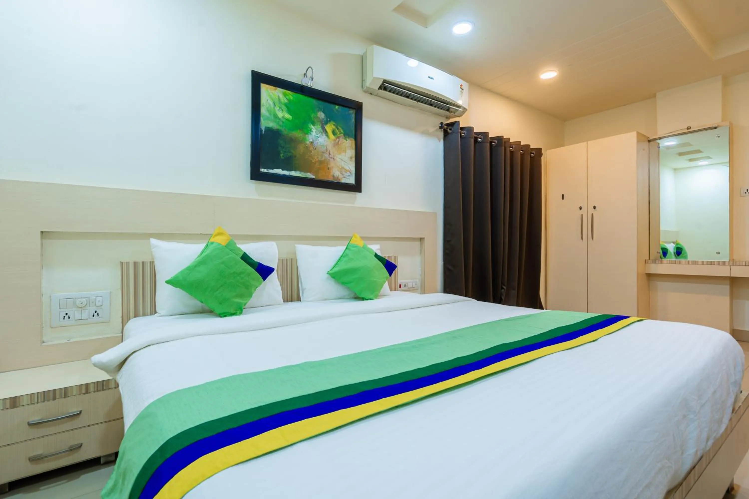 Bed in Treebo Udyam Glory