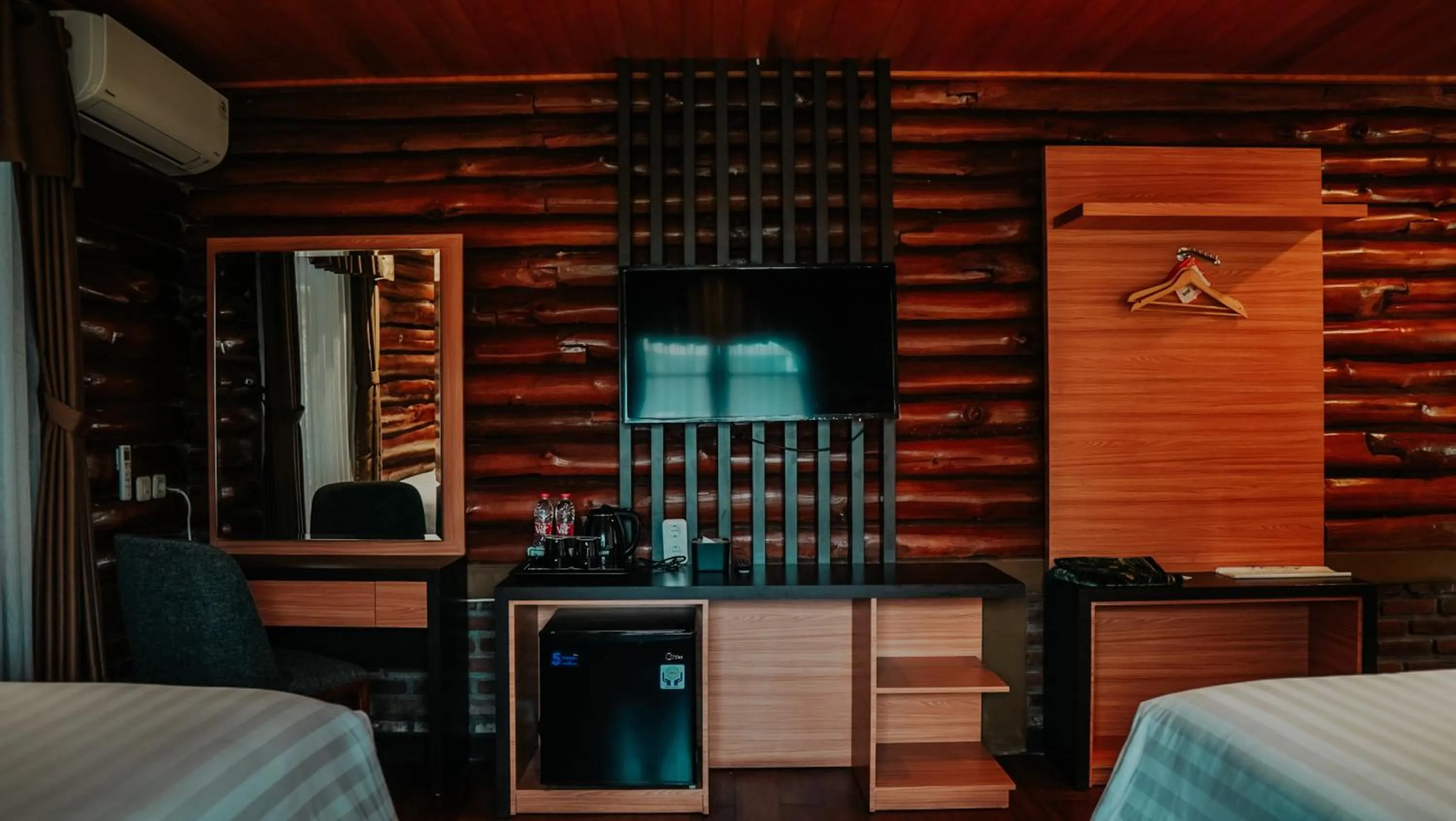 Bed in Villa Rancabango Hotel & Resort Garut