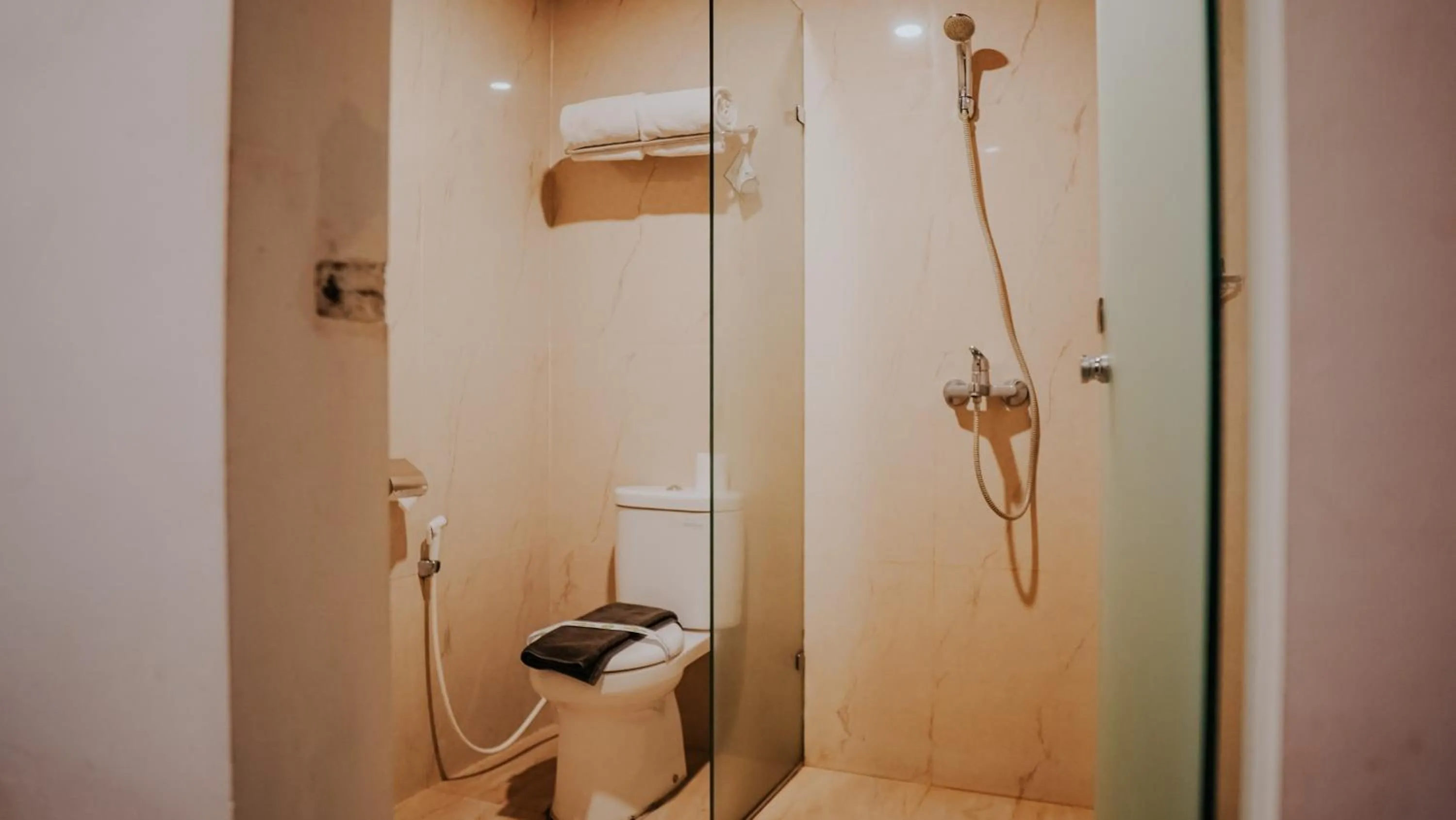 Villa Rancabango Hotel & Resort Garut