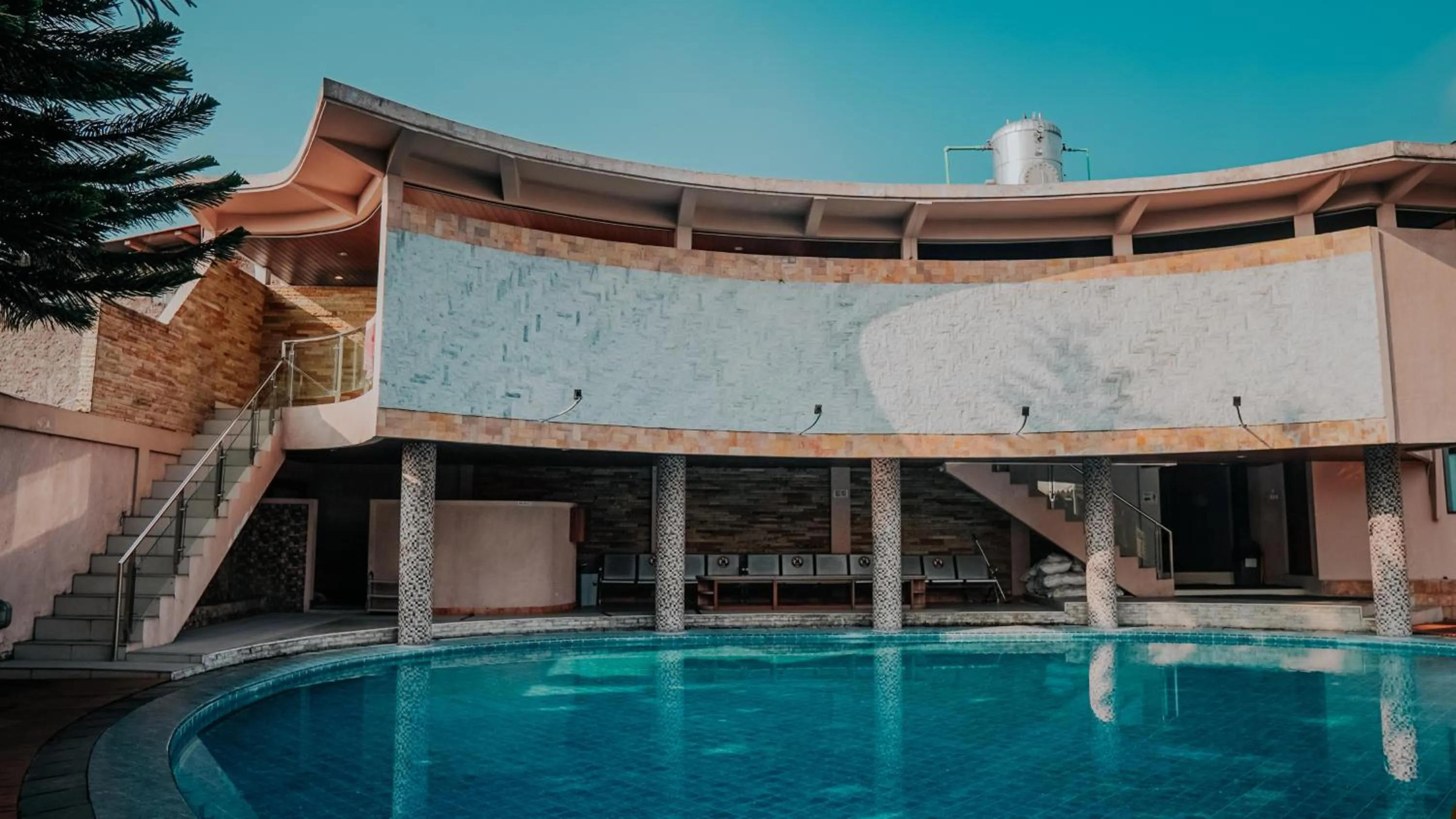 Swimming pool in Villa Rancabango Hotel & Resort Garut