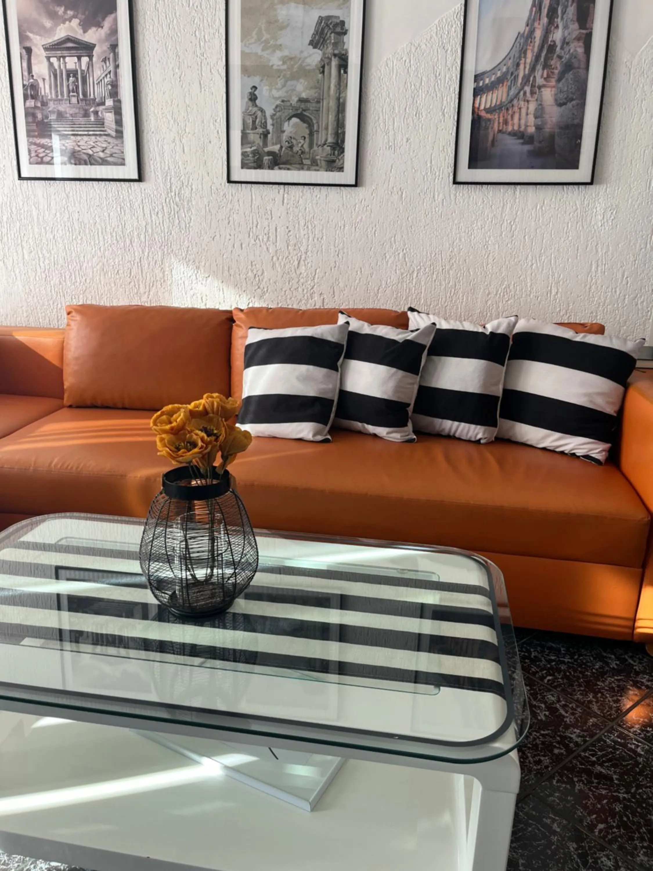 Seating area in City apartment Blue Vibes