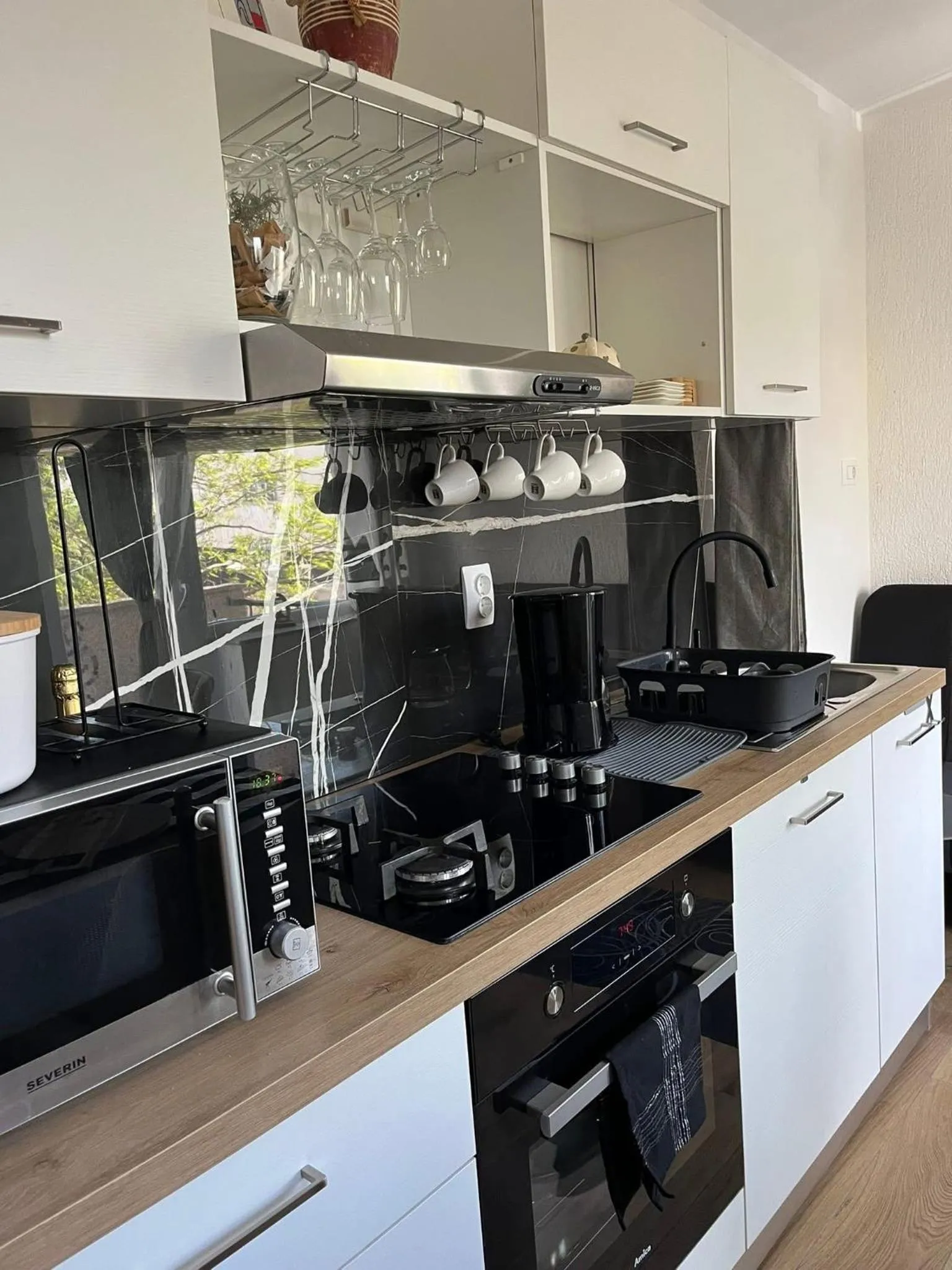 Kitchen or kitchenette in City apartment Blue Vibes