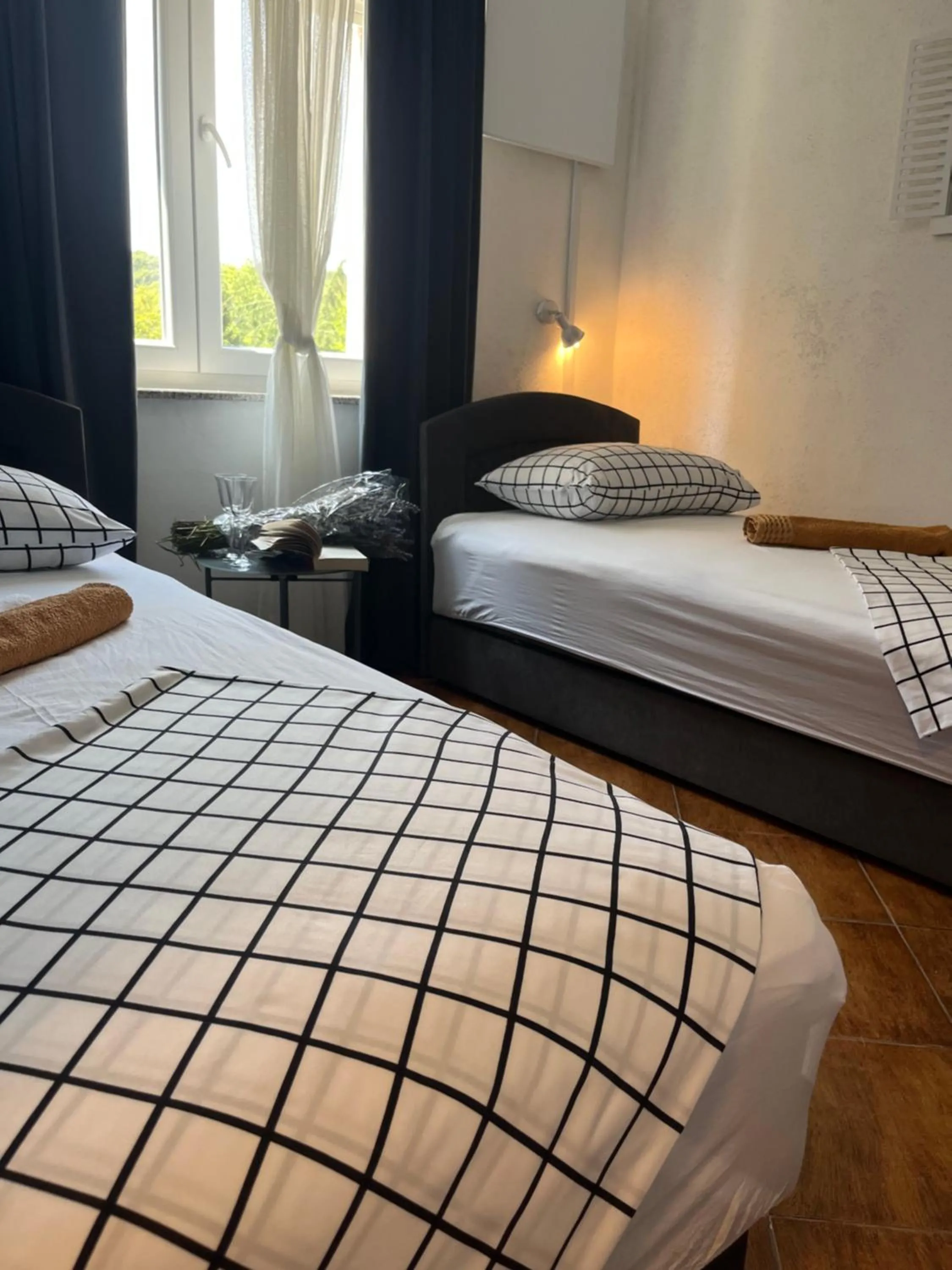 Bedroom, Bed in City apartment Blue Vibes