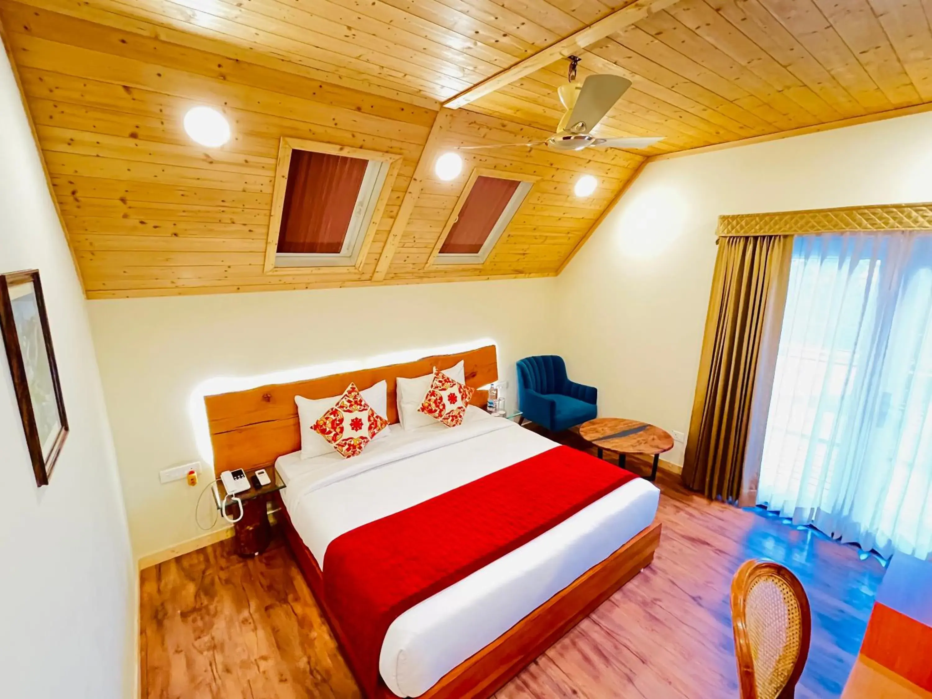 Photo of the whole room, Bed in Samsara Luxury Cottages & Spa, Chail Hills Photo of the whole room, Bed in Samsara Luxury Cottages & Spa, Chail Hills