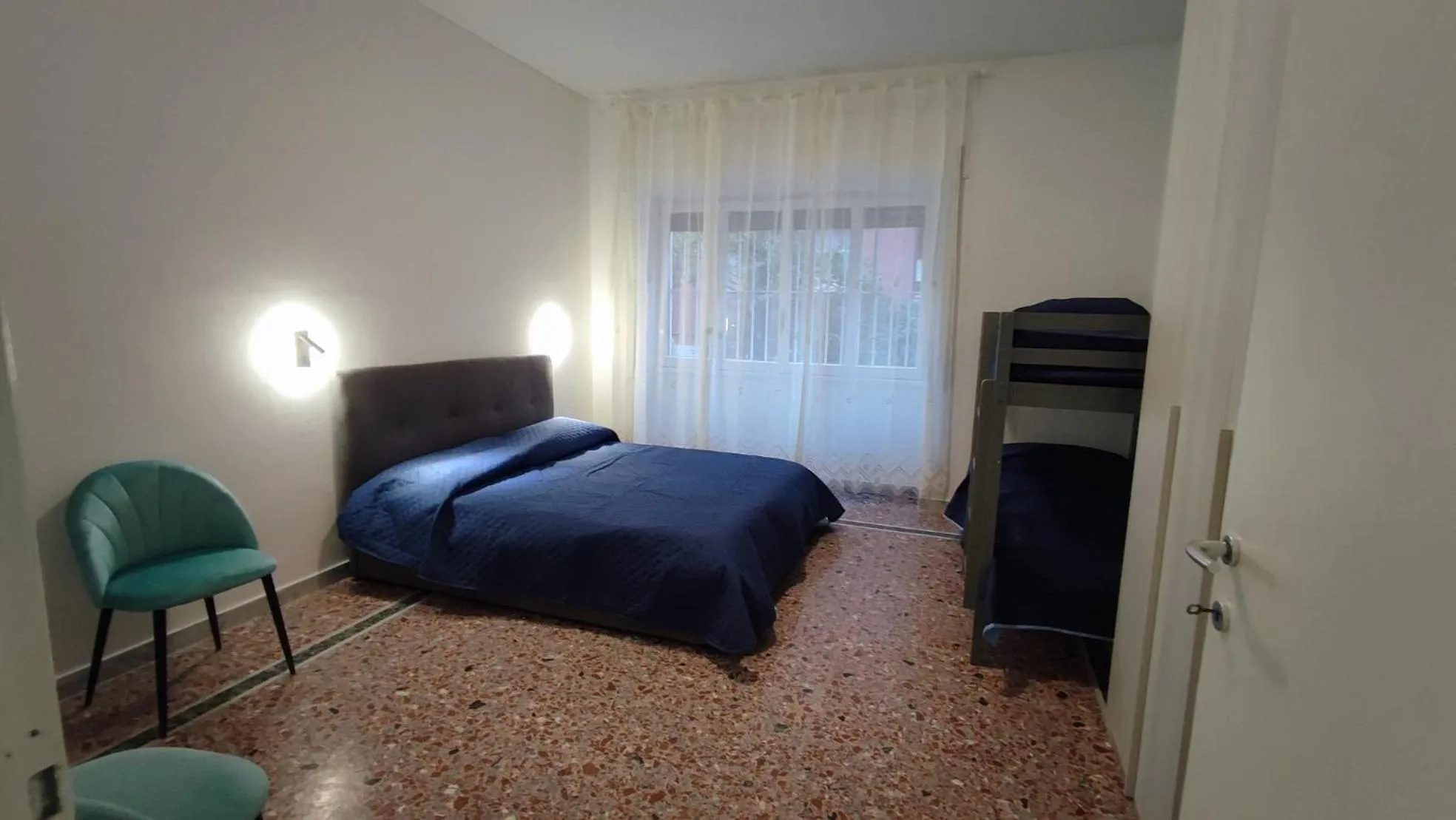 Photo of the whole room, Bed in VATICAN GREEN GARDEN