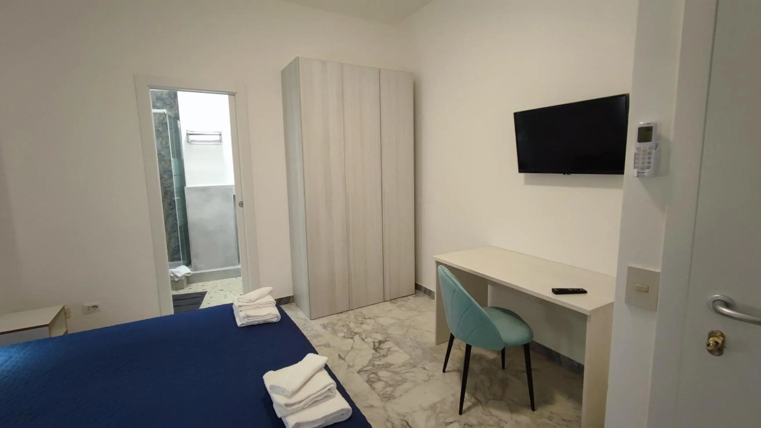 View (from property/room), Bed in VATICAN GREEN GARDEN