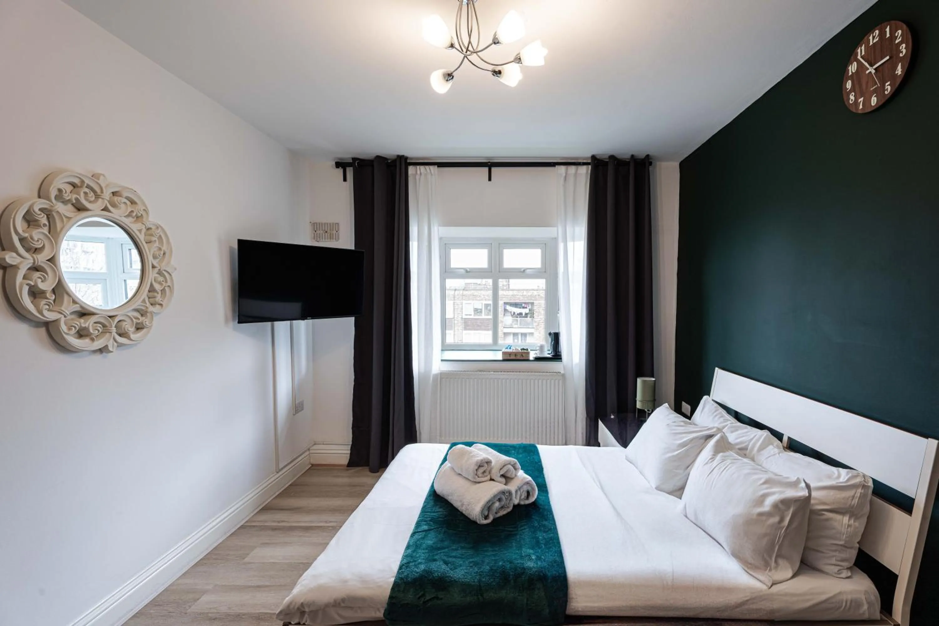 View (from property/room), Bed in City Gate Guest House