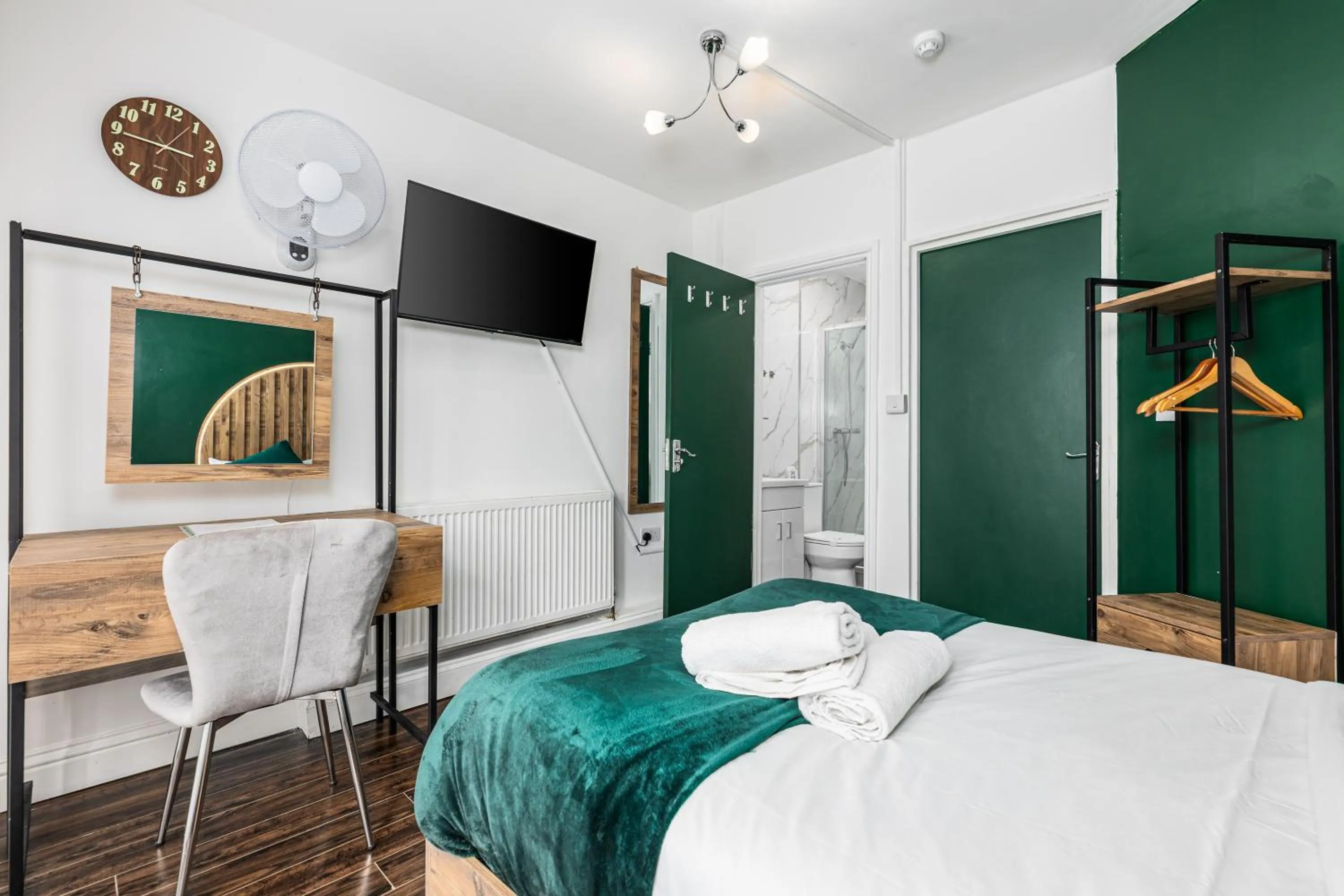 Bed in City Gate Guest House