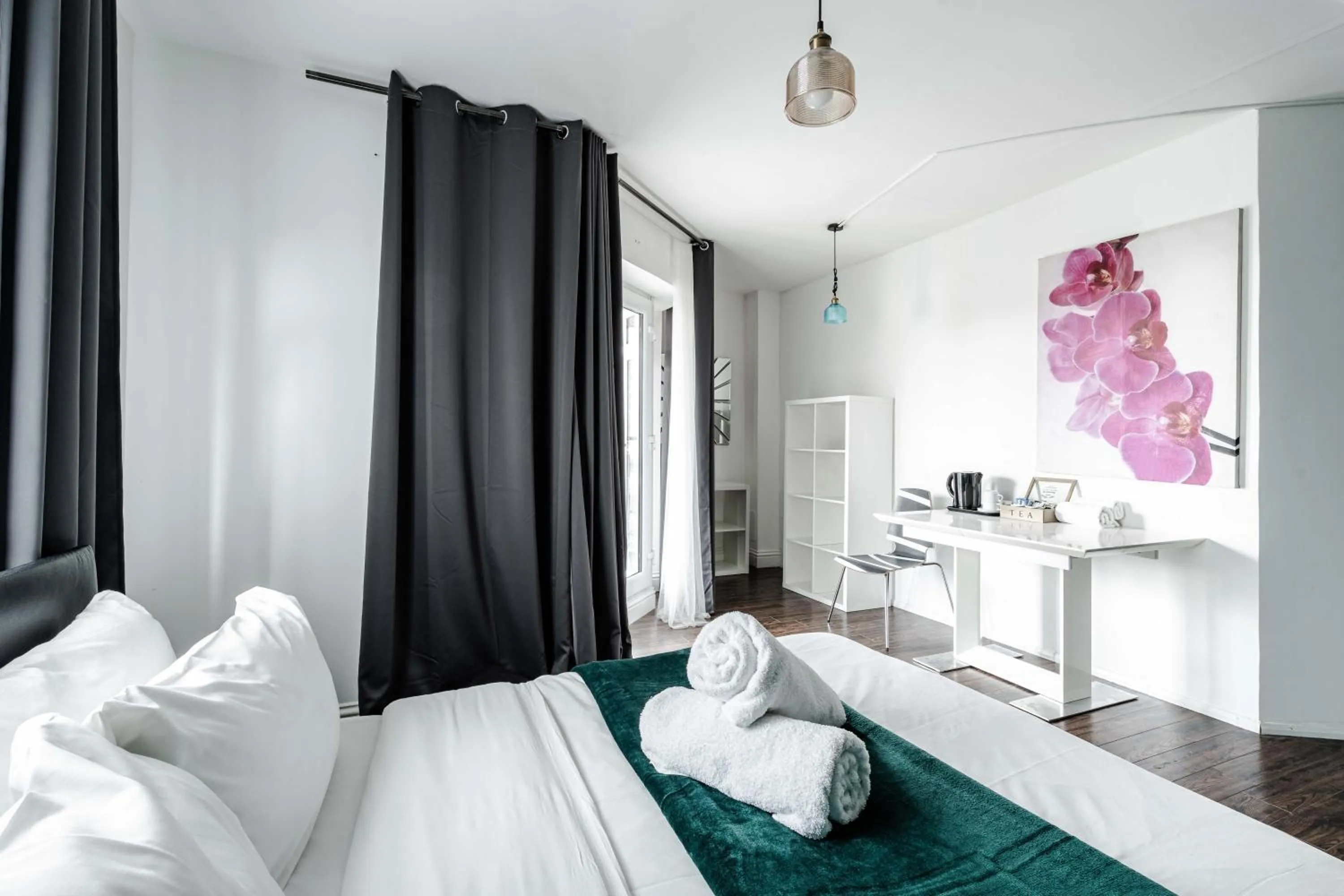 View (from property/room), Bed in City Gate Guest House