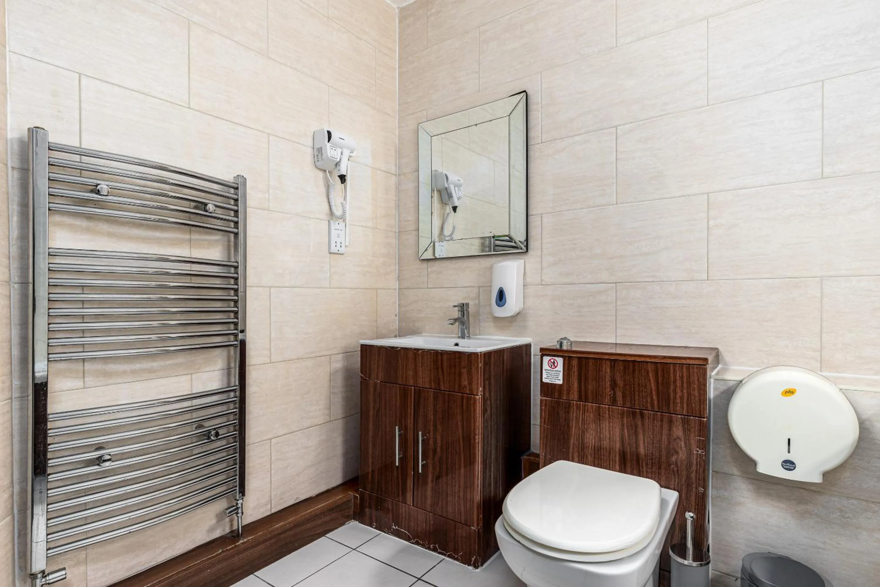 Bathroom in City Gate Guest House