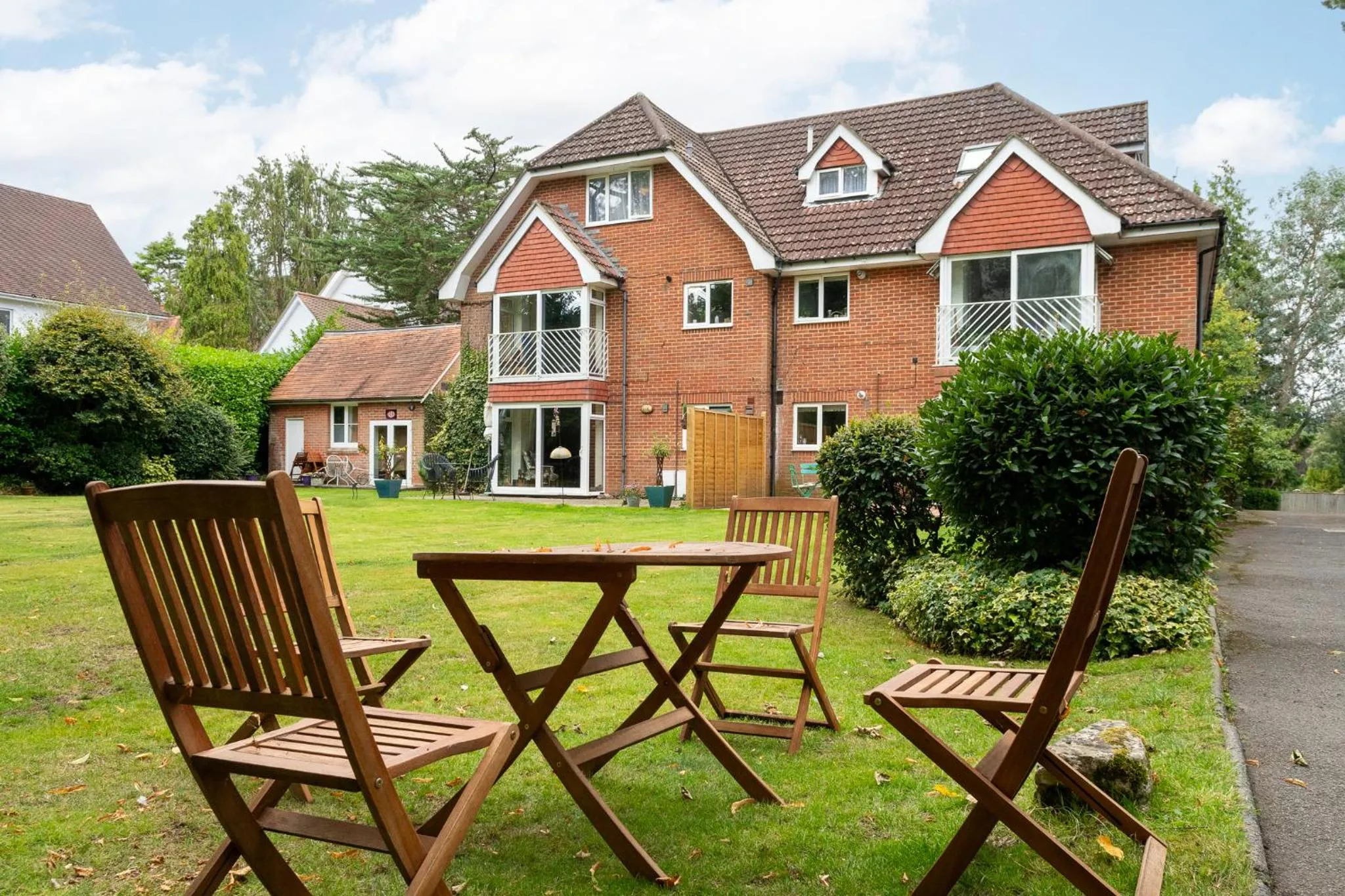 The Gables Poole, 3 Bedroom Penthouse Apartment