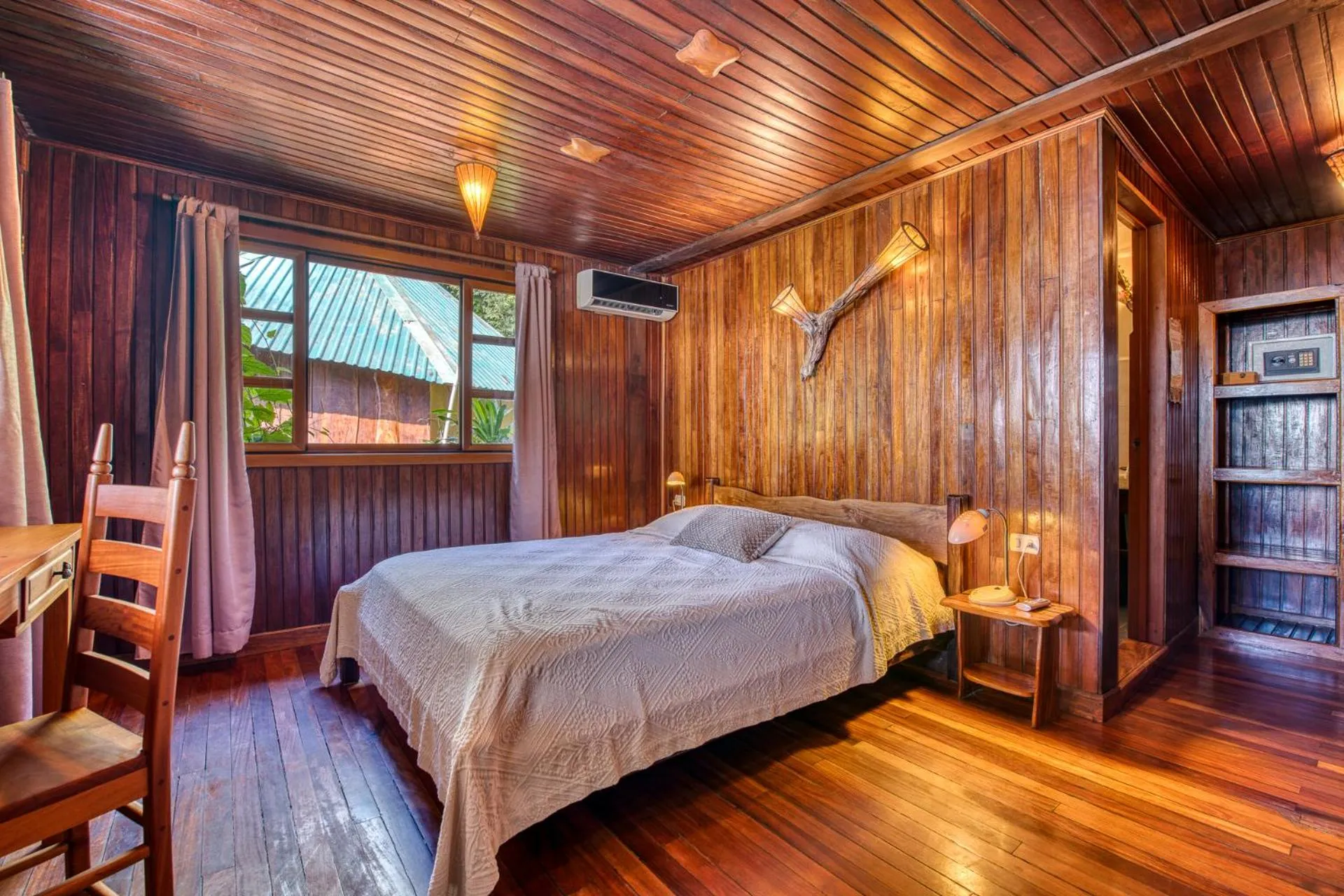 Bed in Hotel Amor de Mar