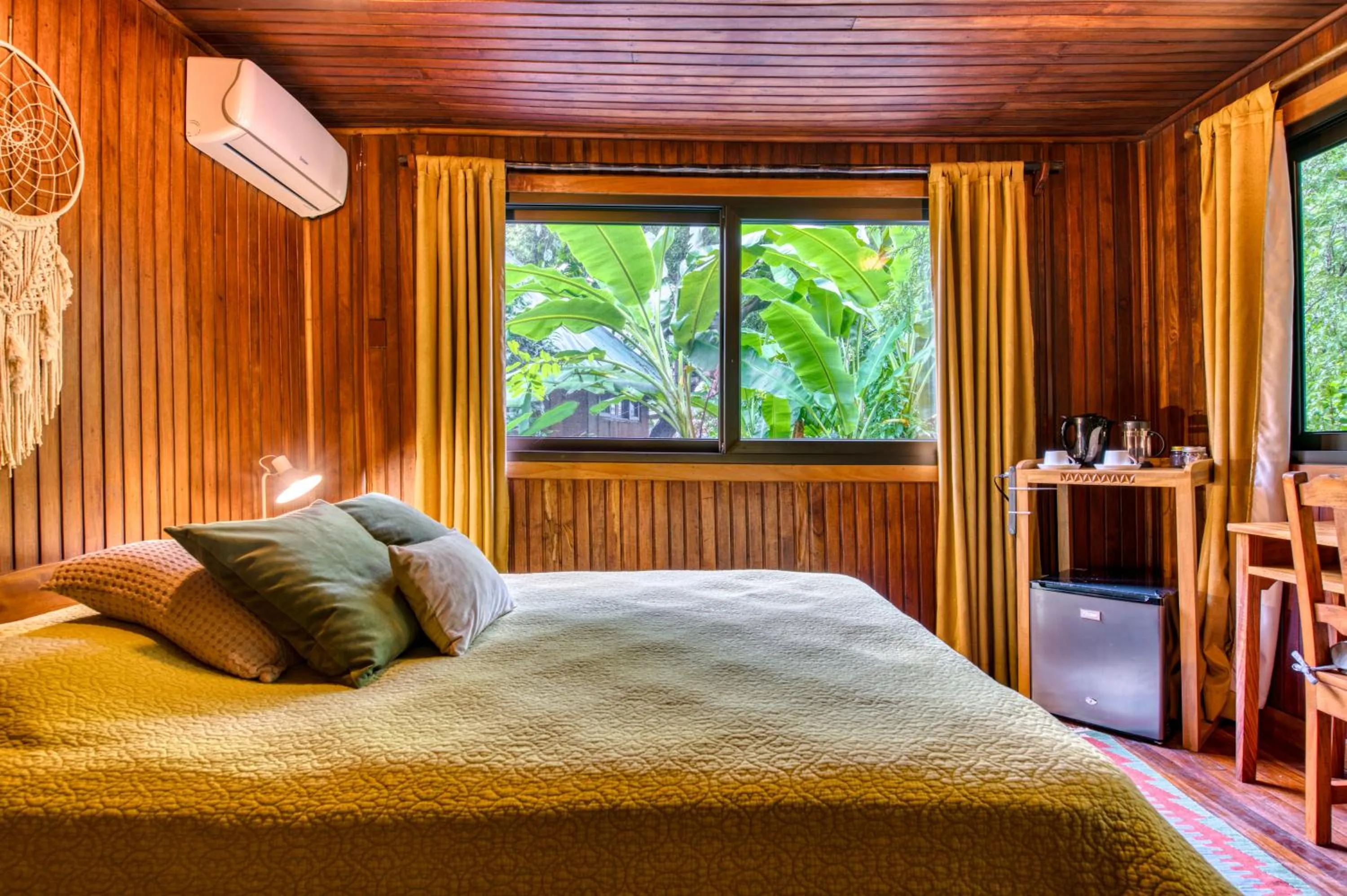 Bedroom, Bed in Hotel Amor de Mar