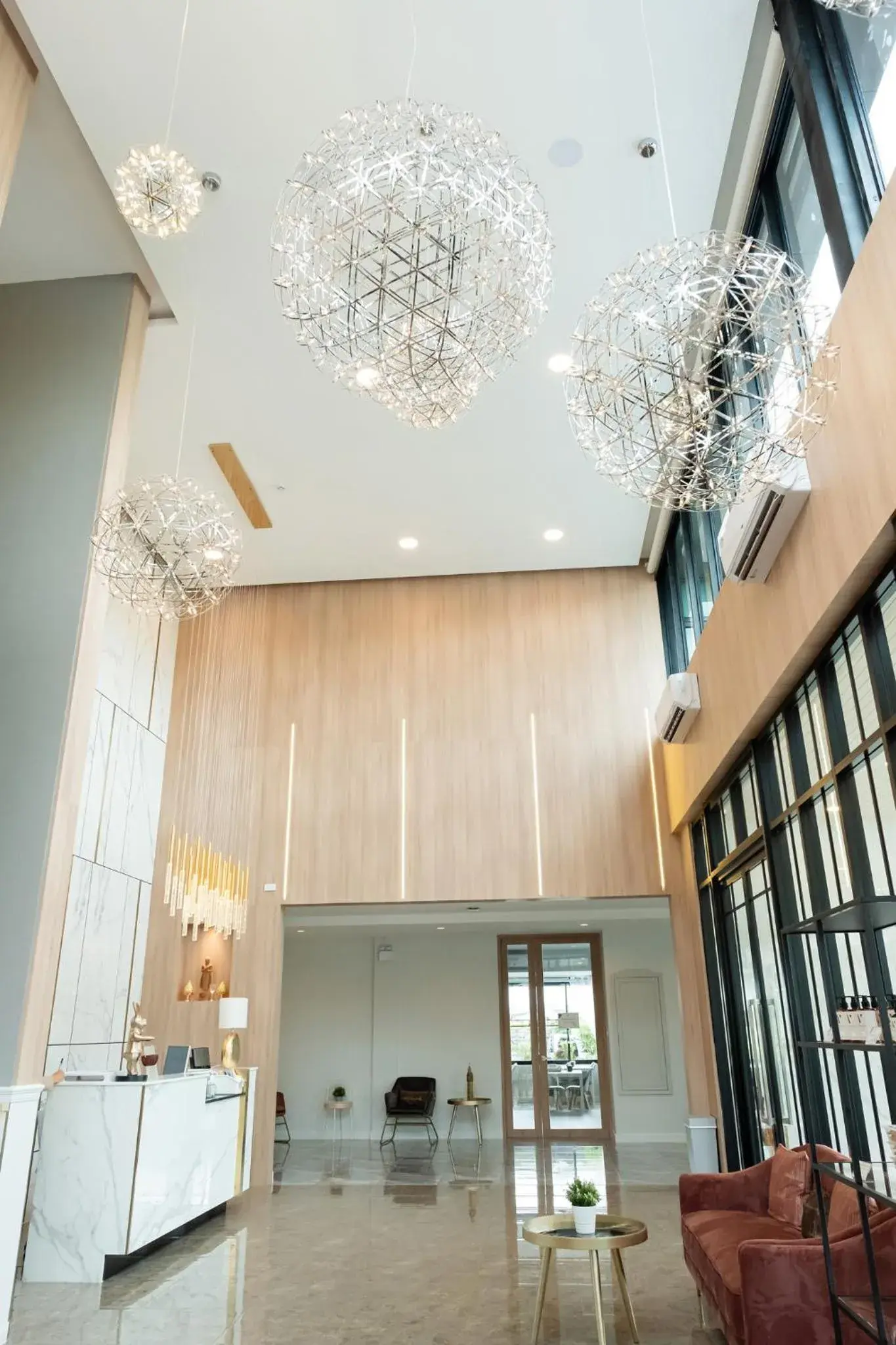 Lobby or reception in Wellington Hotel Prachuapkhirikhan Lobby or reception in Wellington Hotel Prachuapkhirikhan
