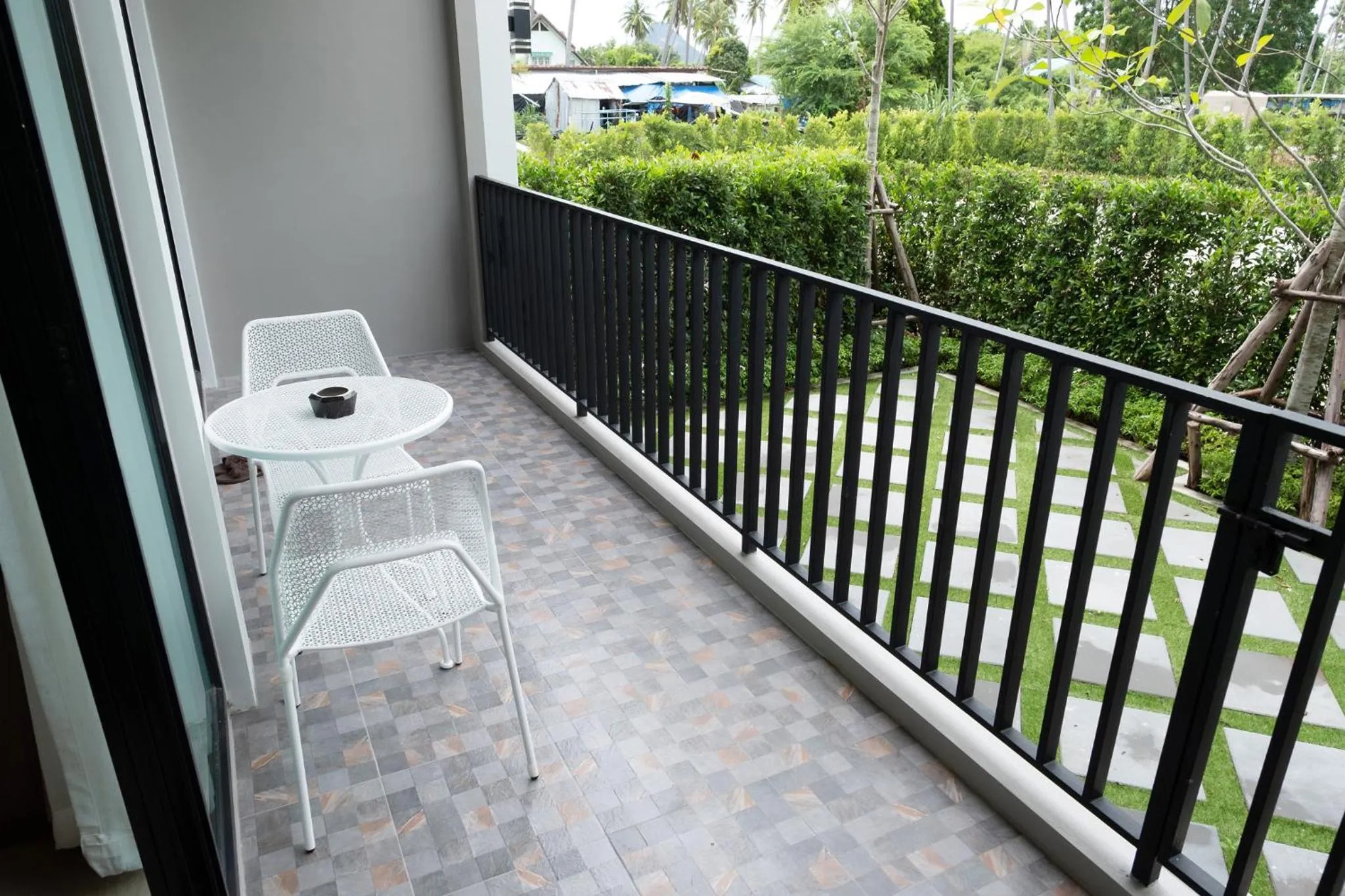 Patio in Wellington Hotel Prachuapkhirikhan