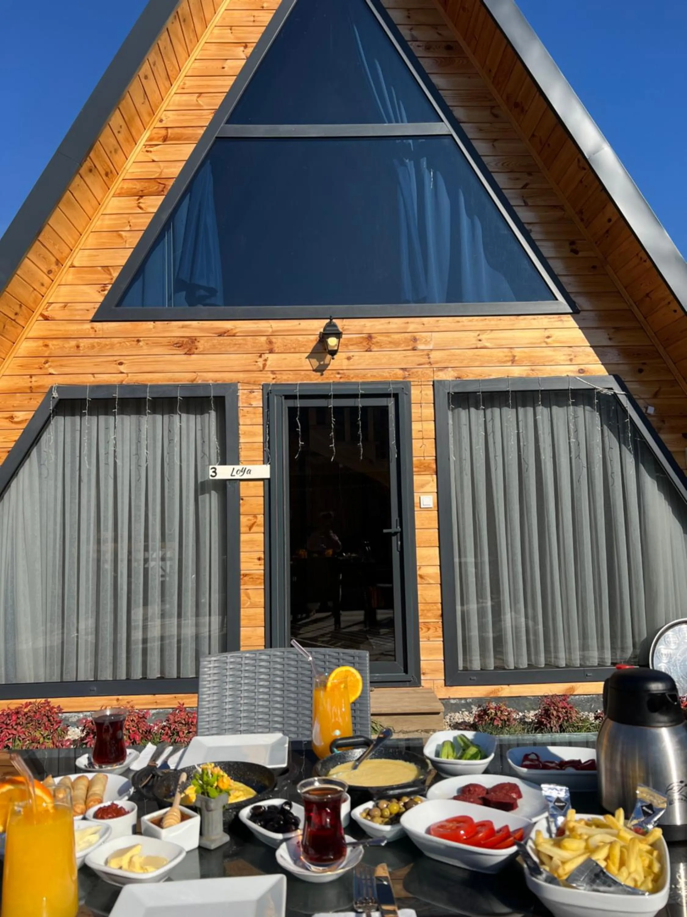 Food and drinks in Teona Kartepe Bungalov