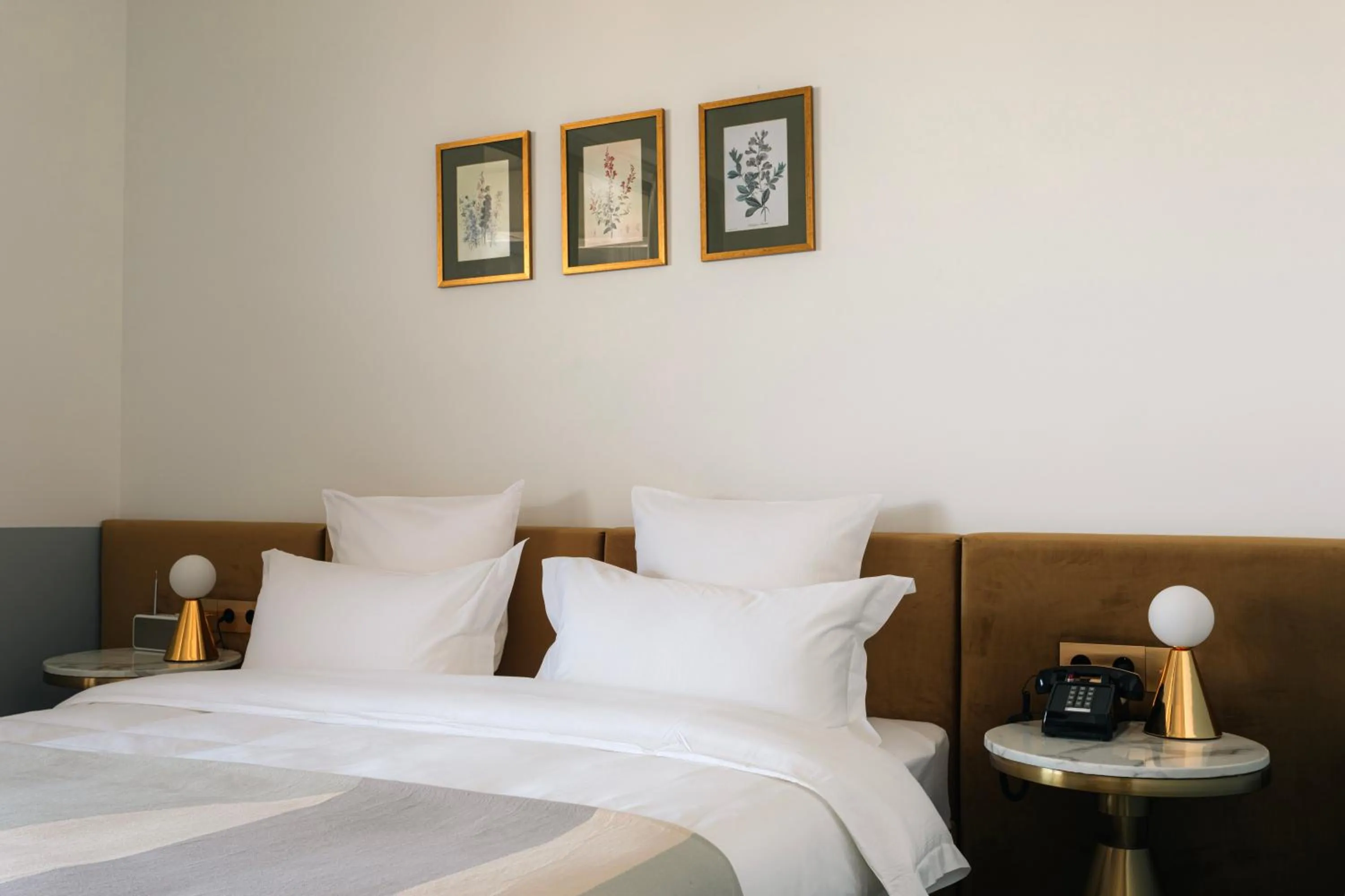 Bedroom, Bed in Castor & Pollux Hotel