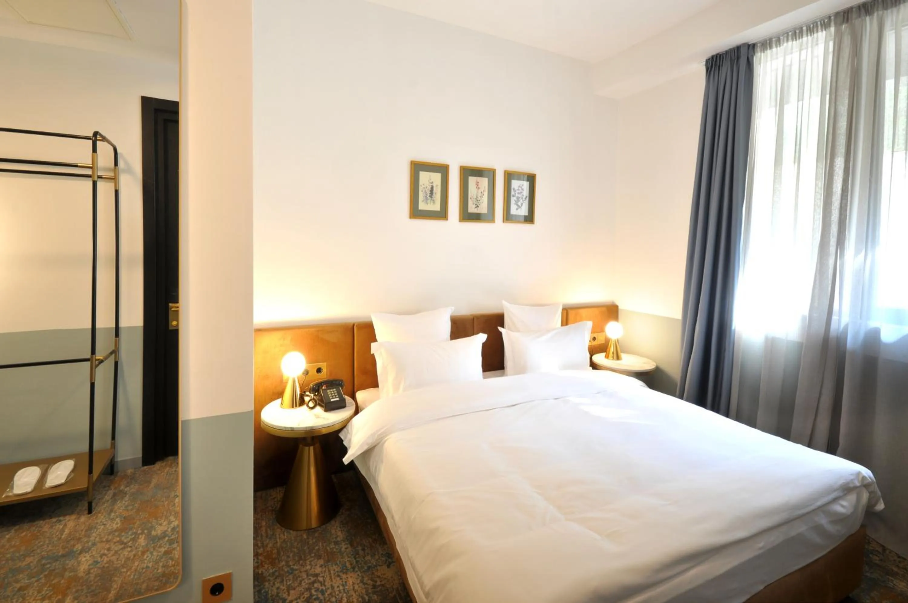 Toilet, Bed in Castor & Pollux Hotel