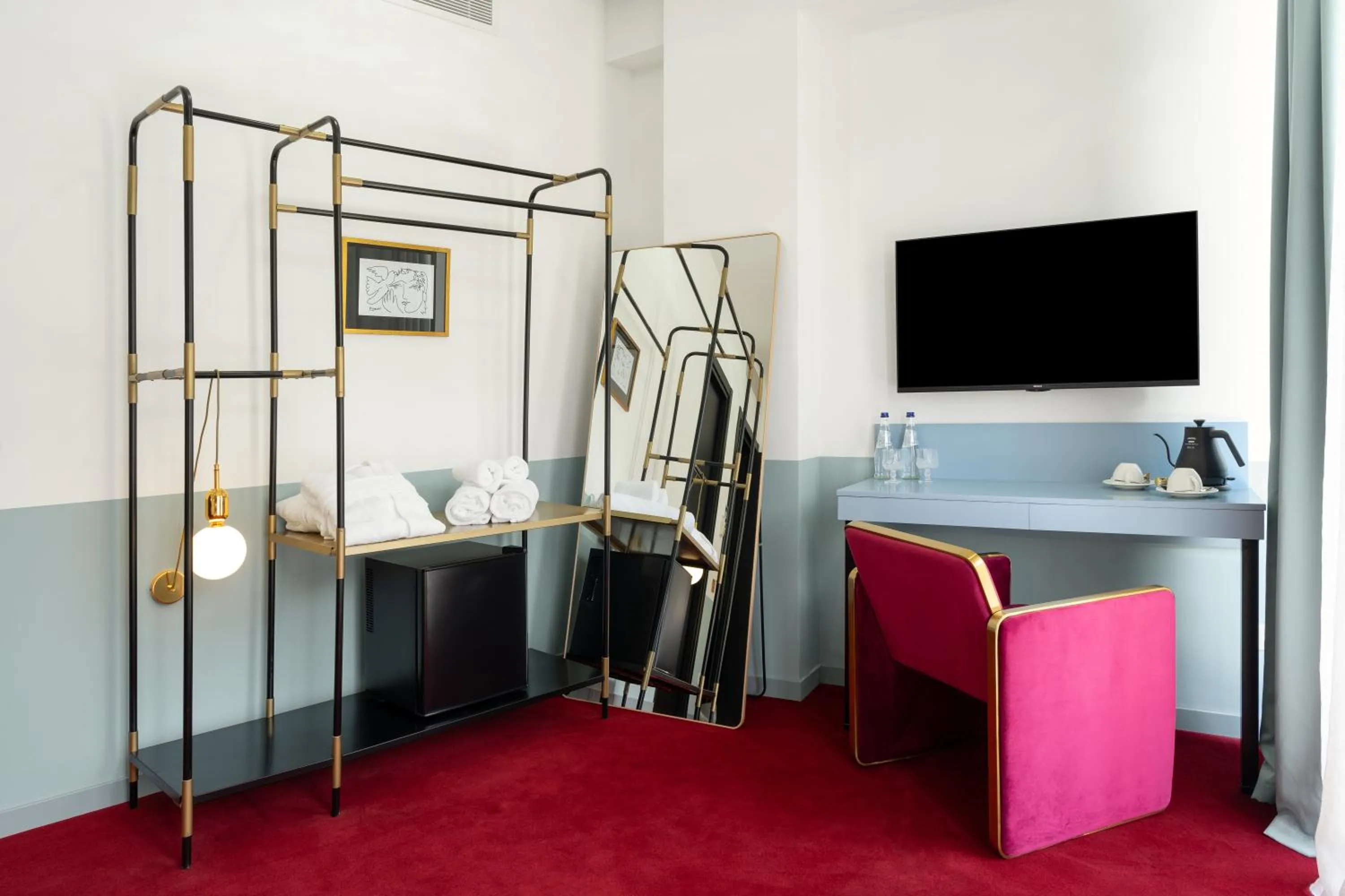 TV and multimedia in Castor & Pollux Hotel