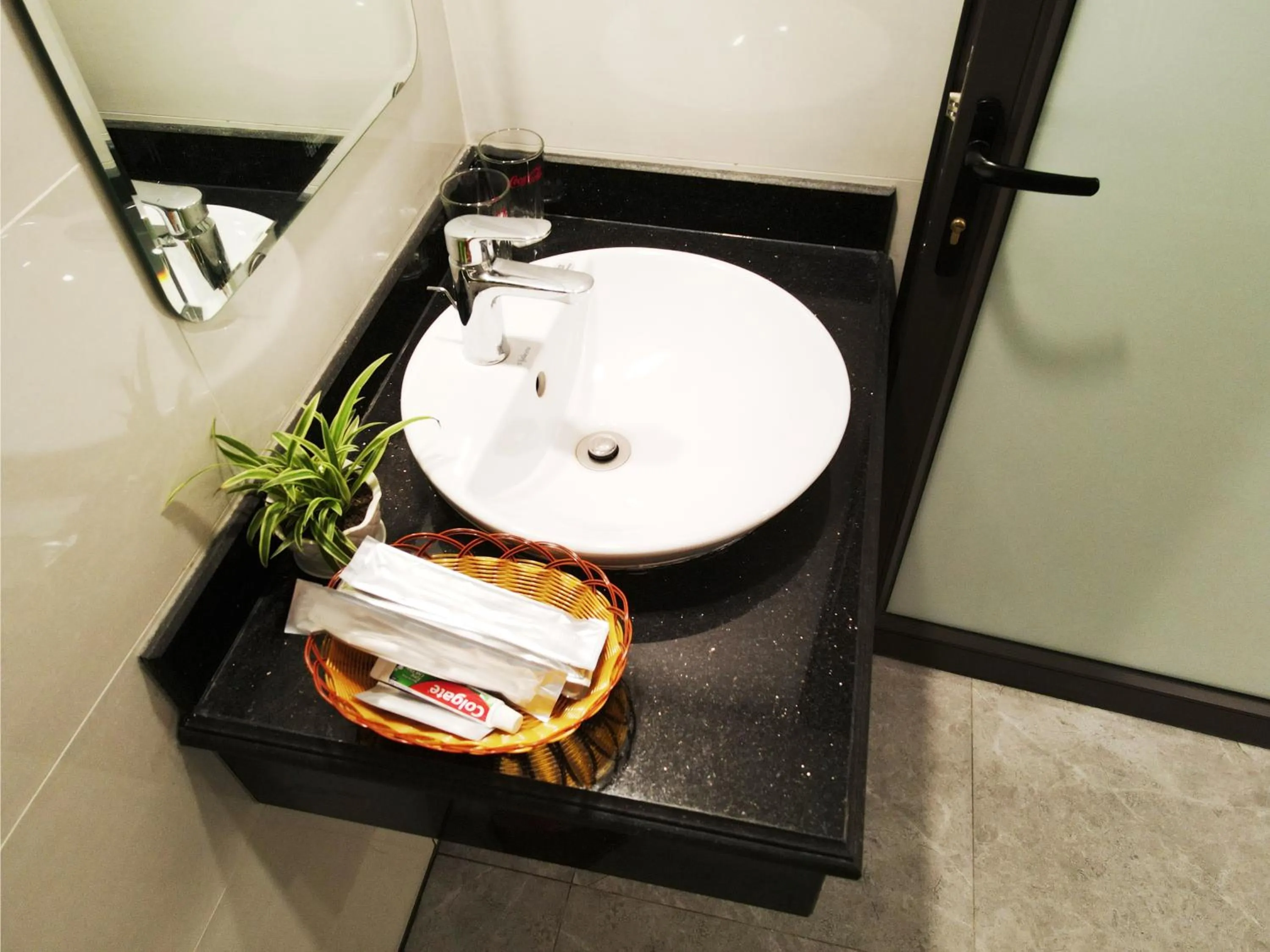 Toilet in Happy House Moc Chau