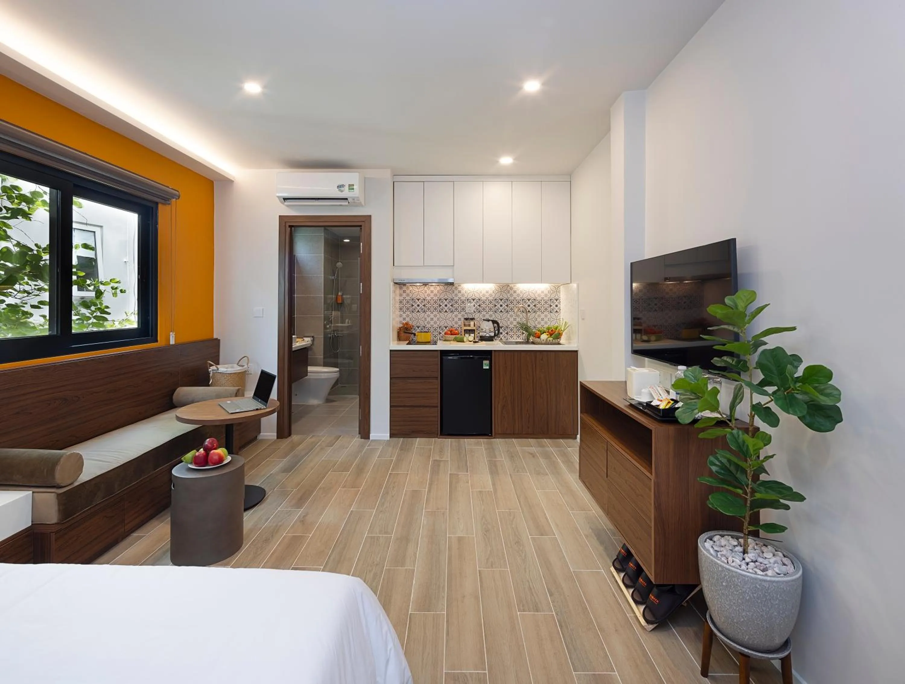 TV and multimedia, Bed in Terracotta Villa Saigon