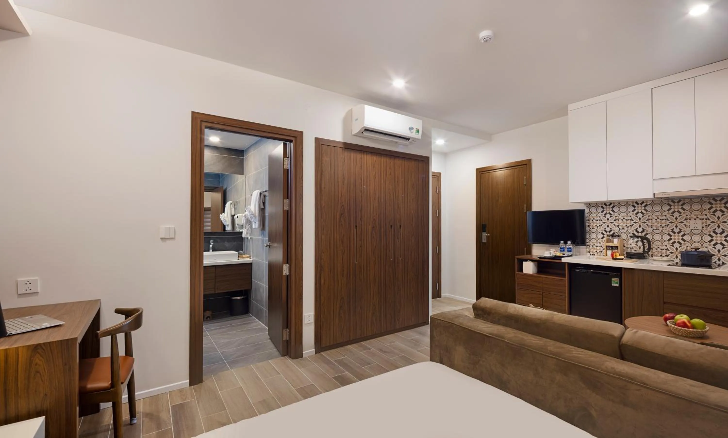 Bedroom, Bed in Terracotta Villa Saigon