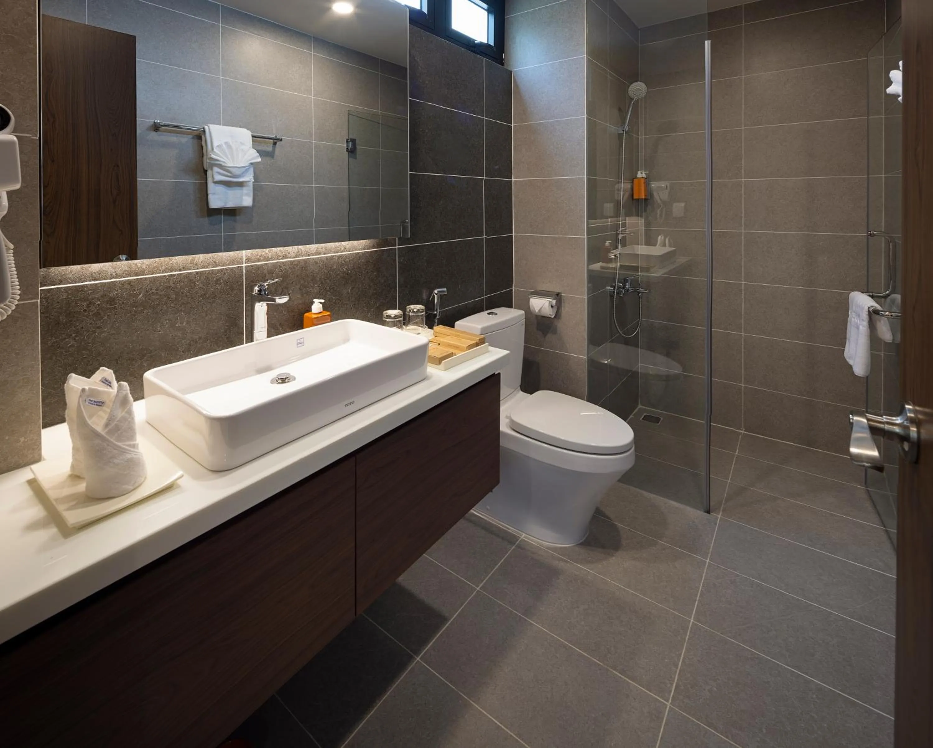 Bathroom in Terracotta Villa Saigon