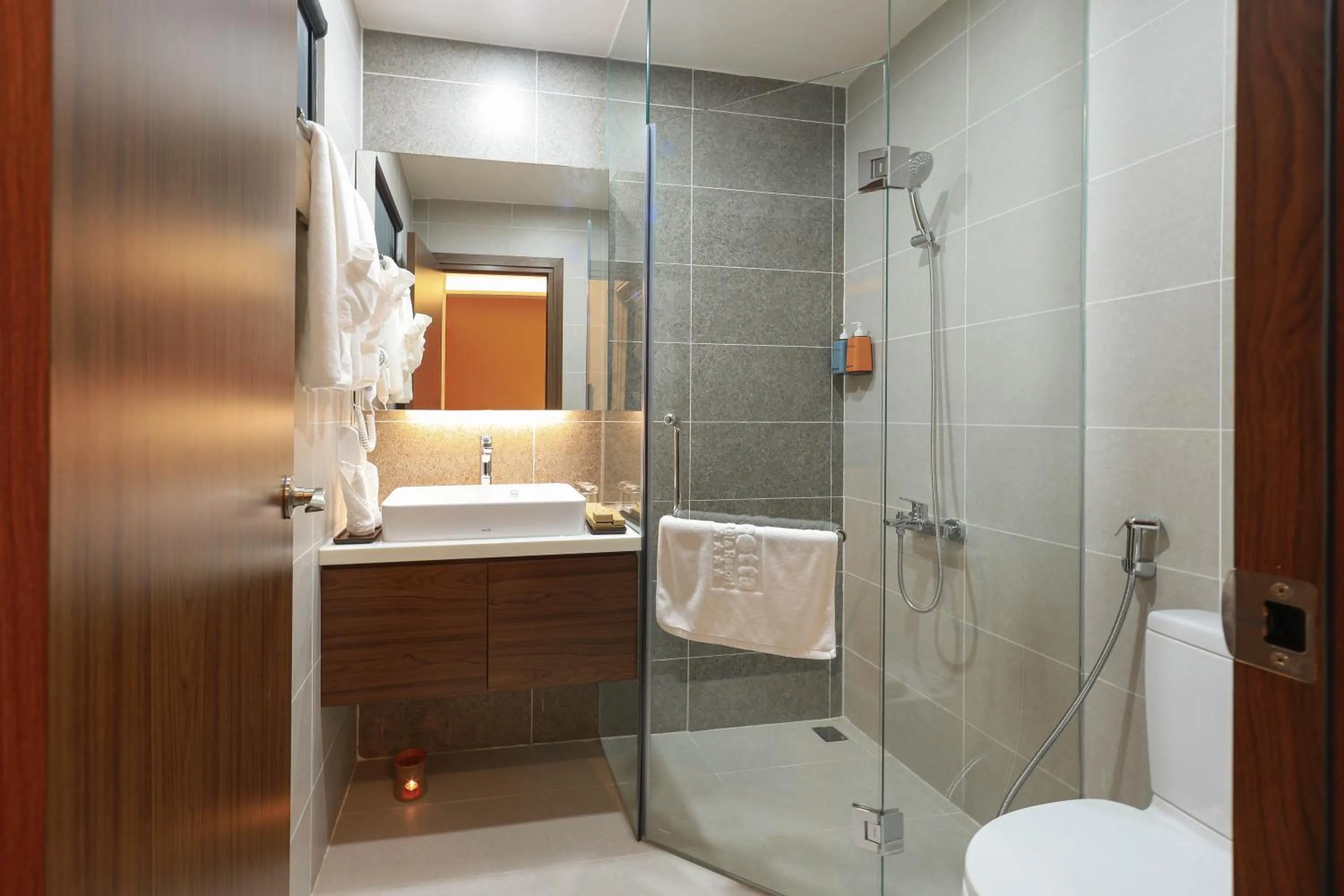 Shower in Terracotta Villa Saigon