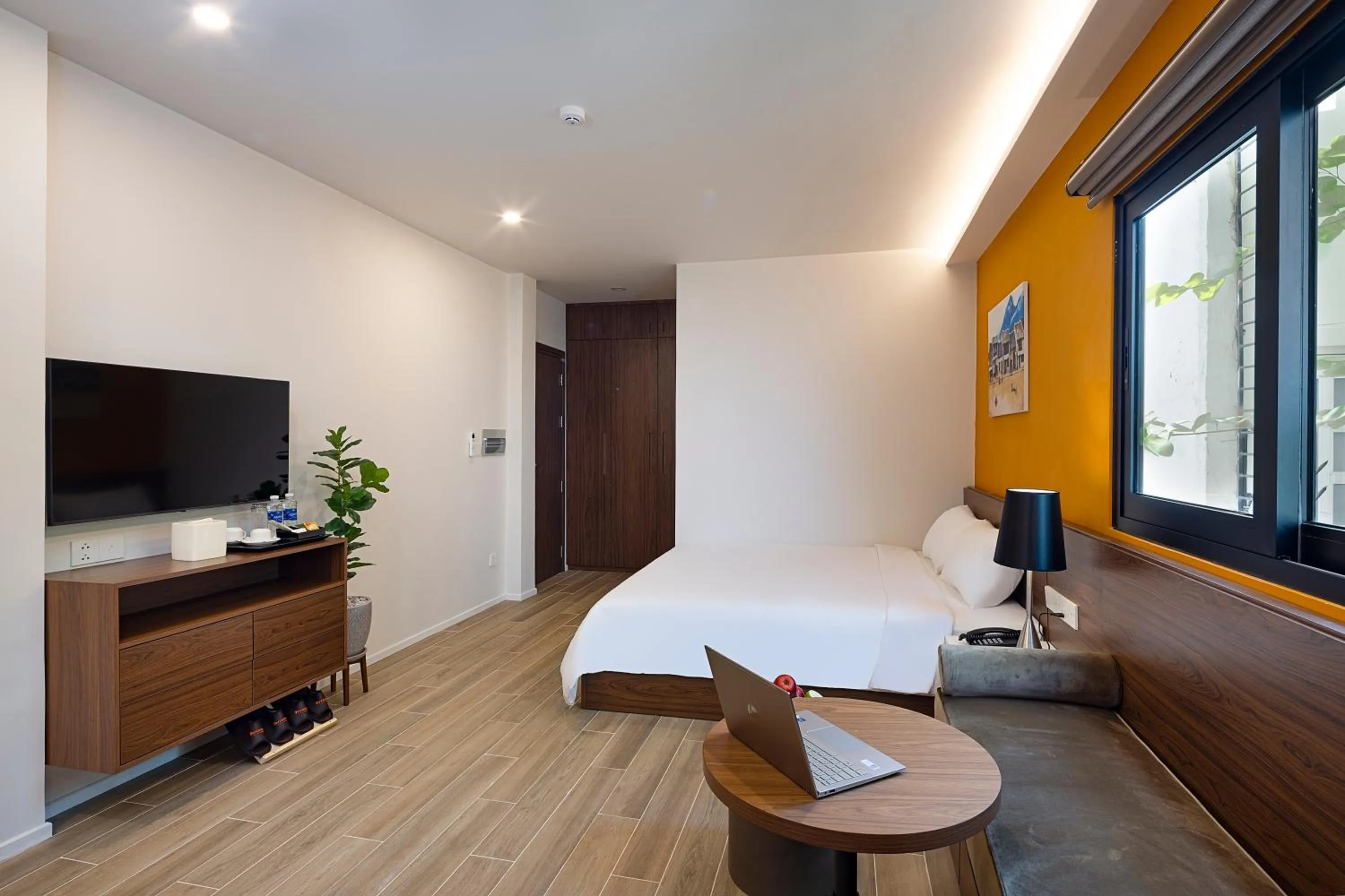 Bed in Terracotta Villa Saigon