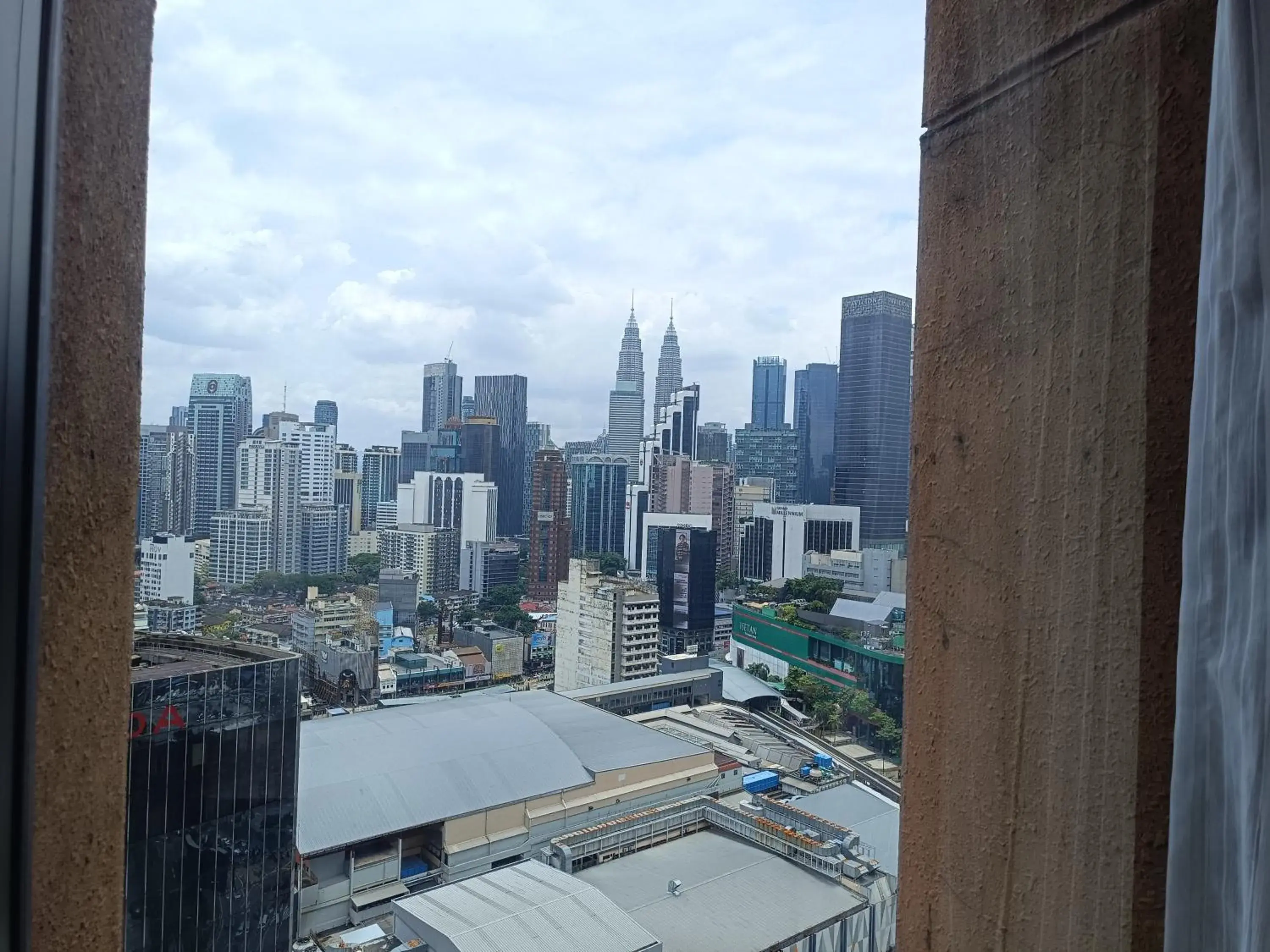 KL Diamond Suites at Times Square KL Diamond Suites at Times Square