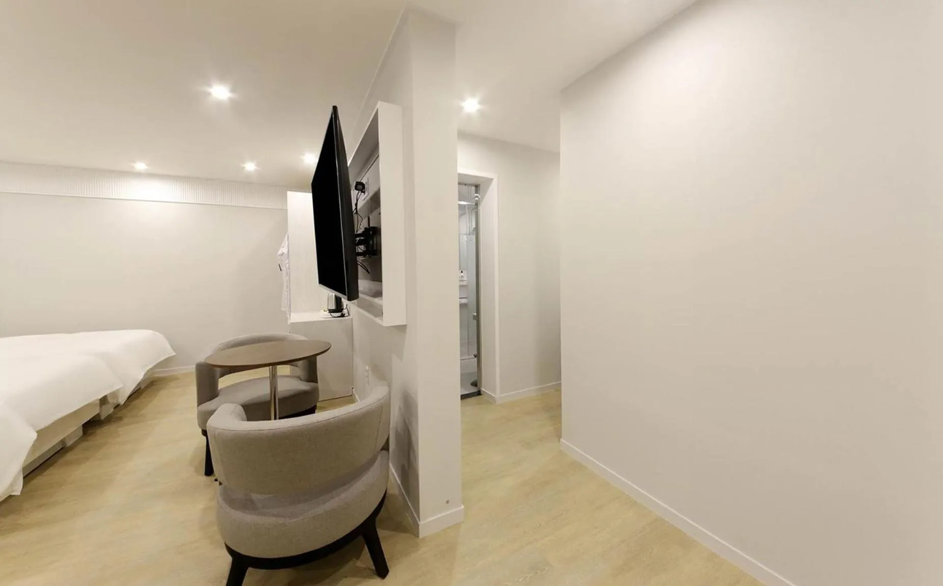 Bed in H Avenue Hotel in Gyeongju