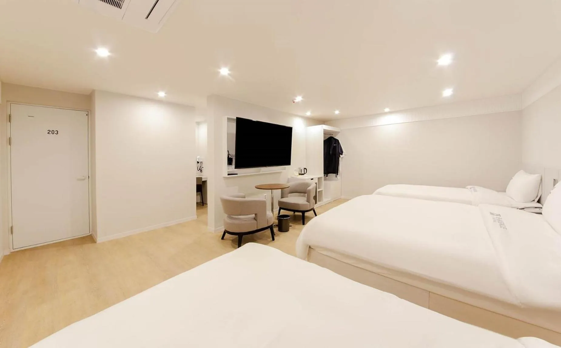 Bed in H Avenue Hotel in Gyeongju