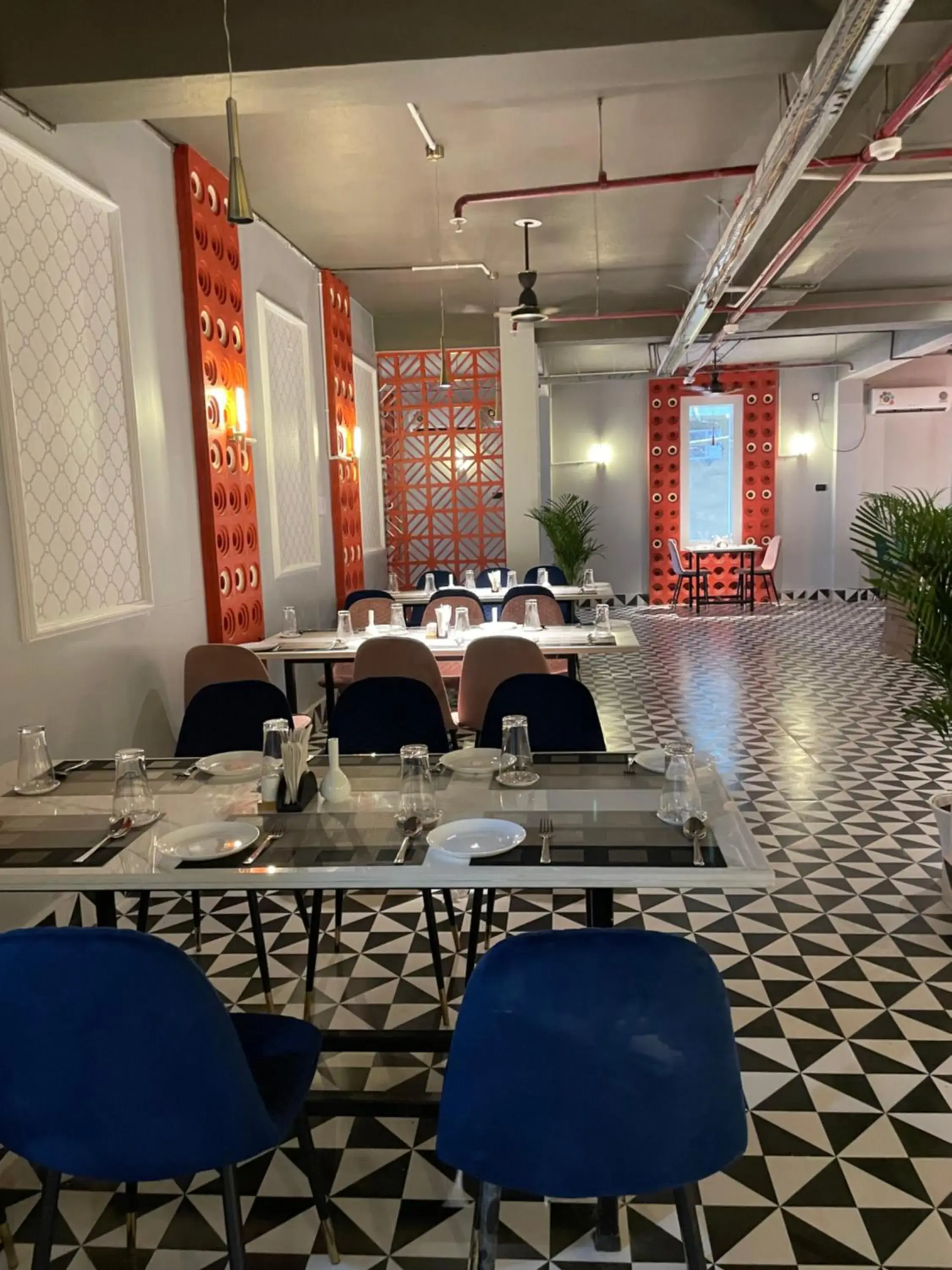 HOTEL SRI. HOTEL SRI.