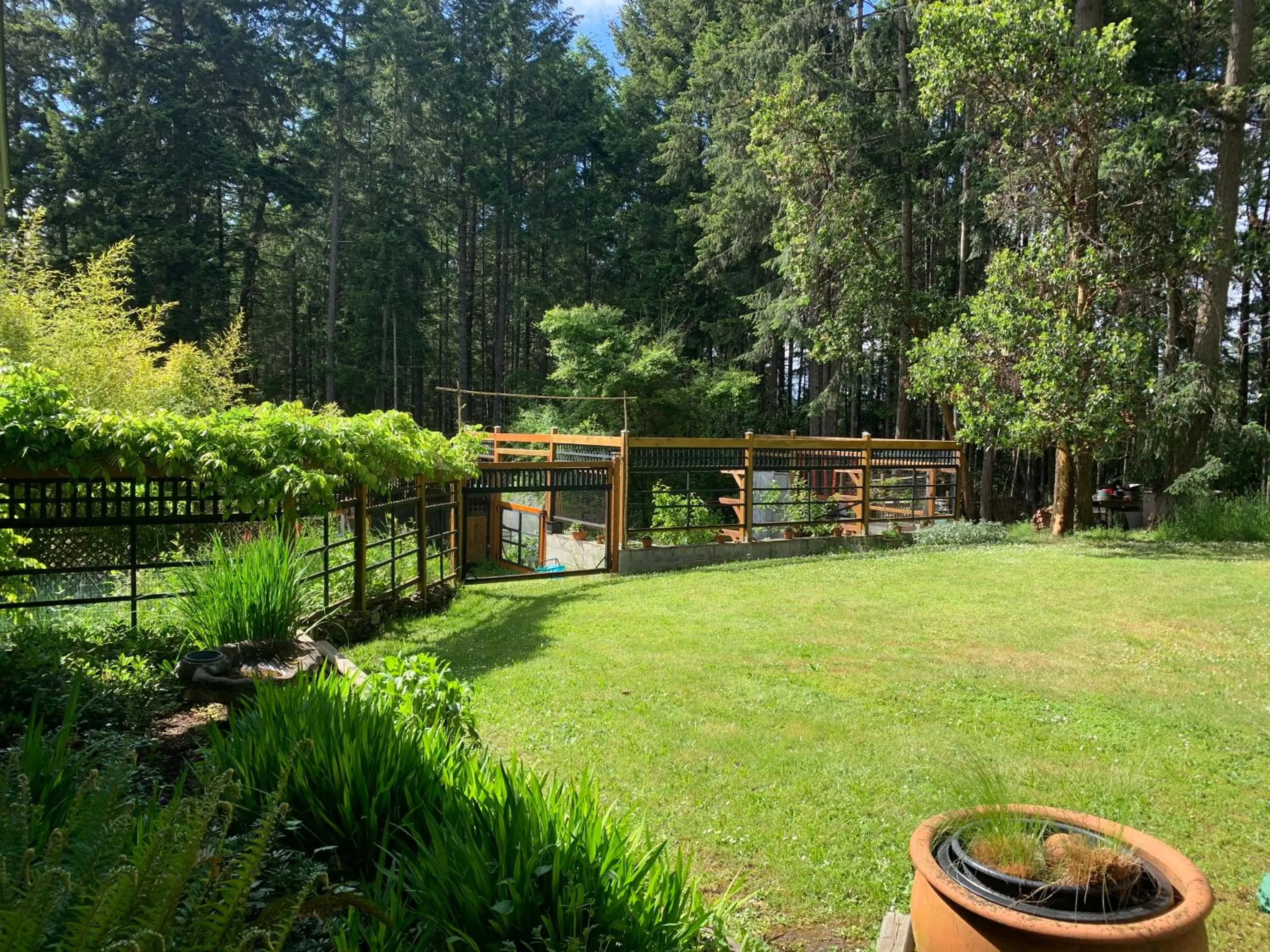 Property building in Salt Spring Carriage House B&B