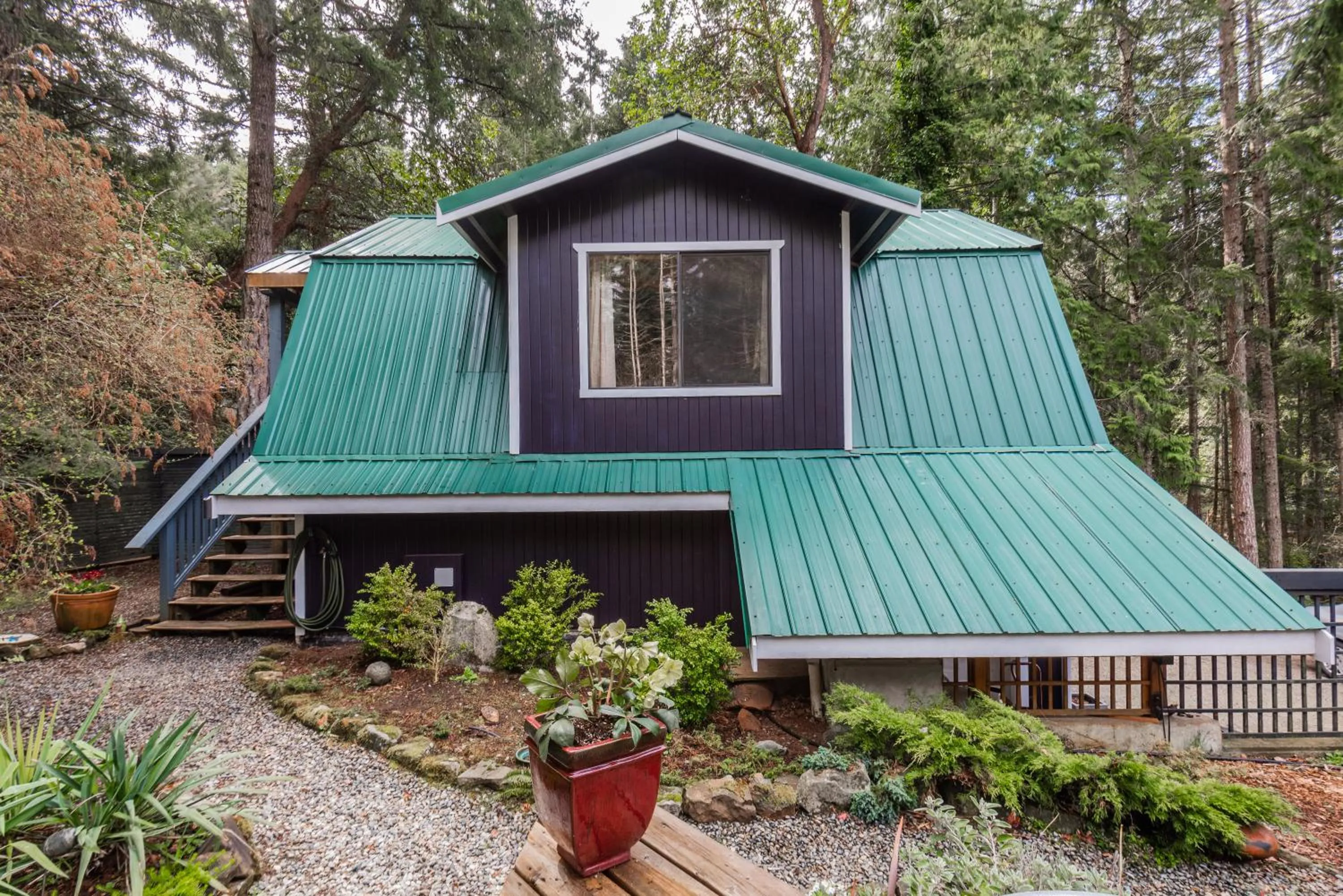 Salt Spring Carriage House B&B
