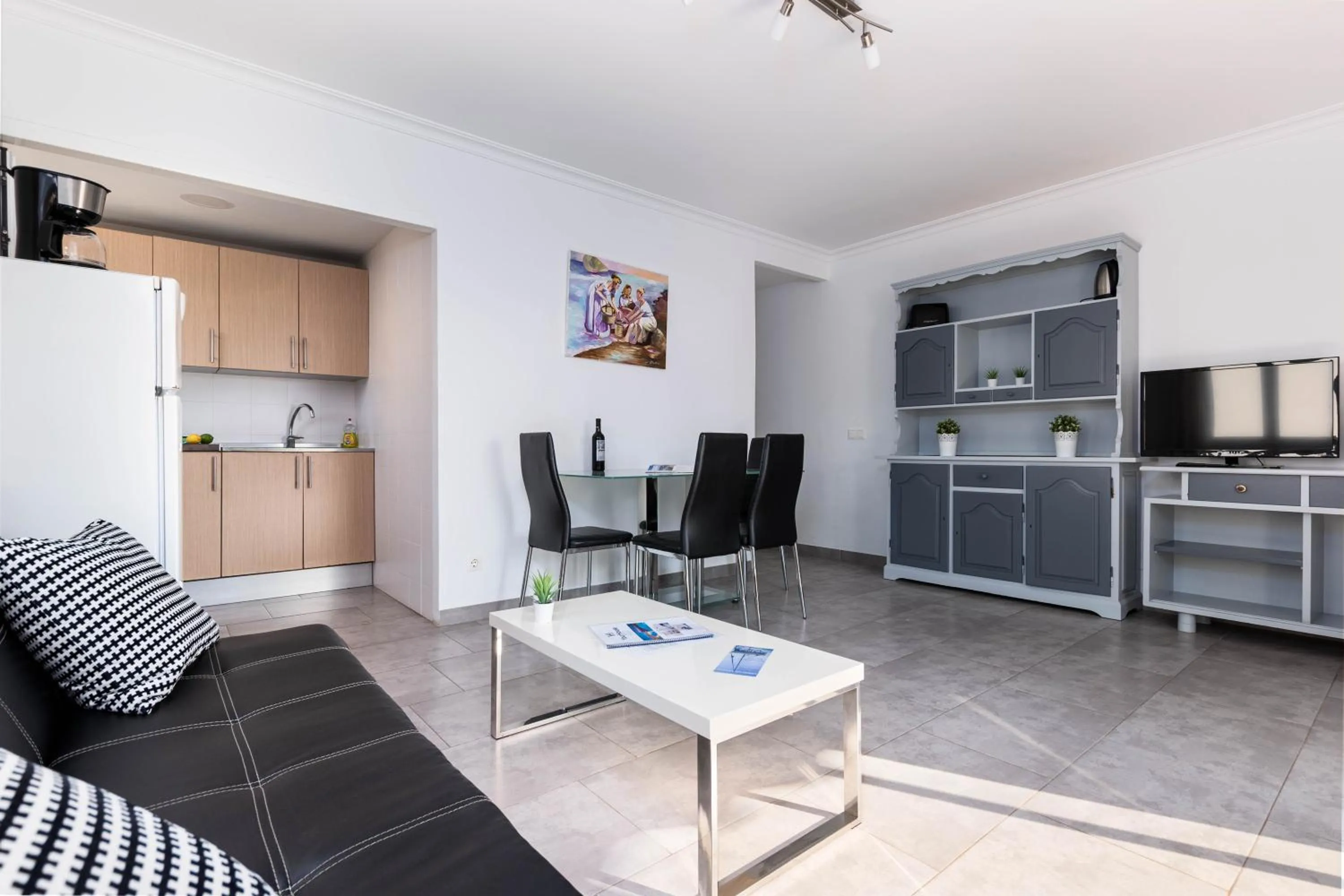 Living room in Acapulco Apartments