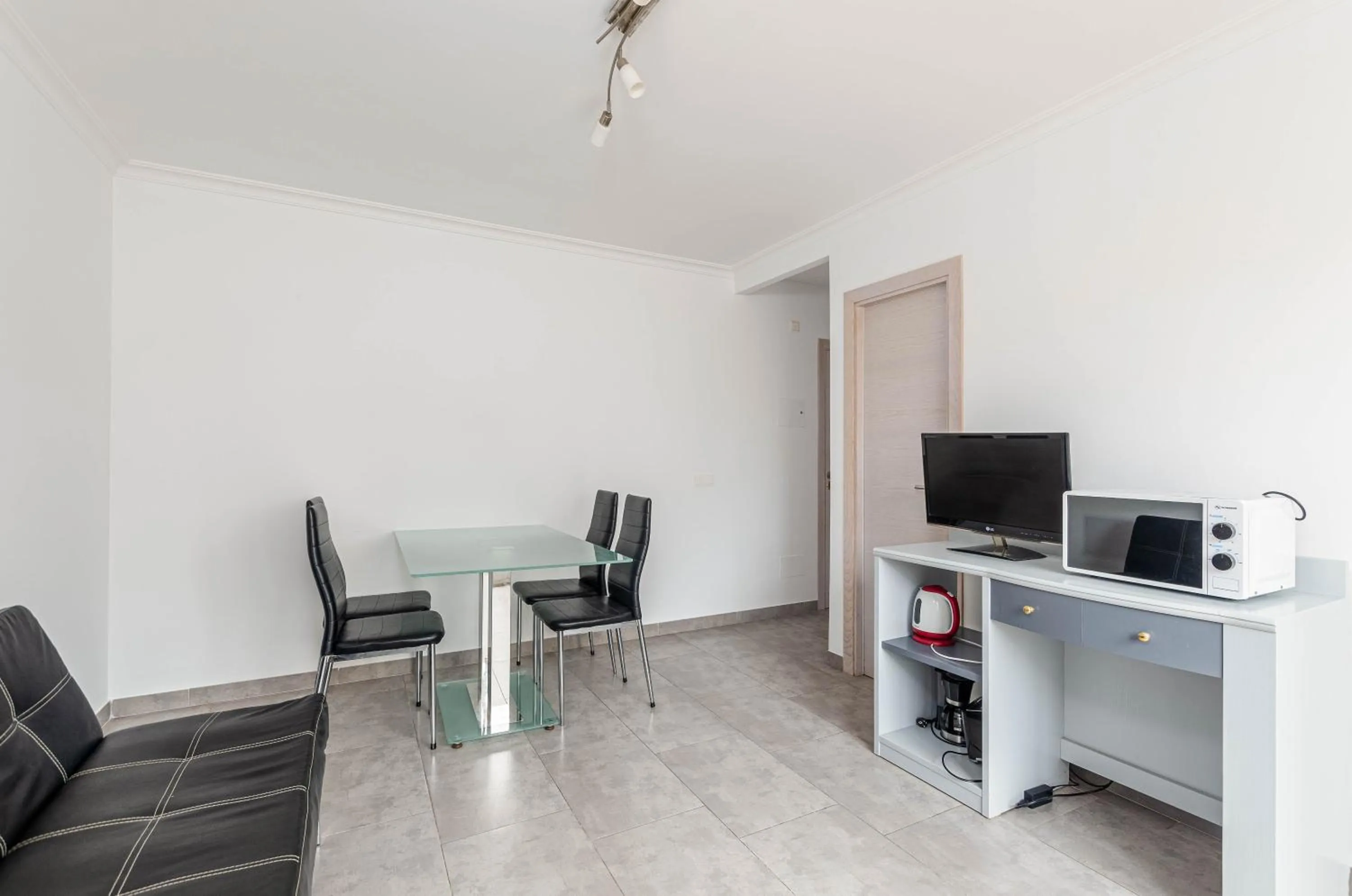 Kitchen or kitchenette in Acapulco Apartments