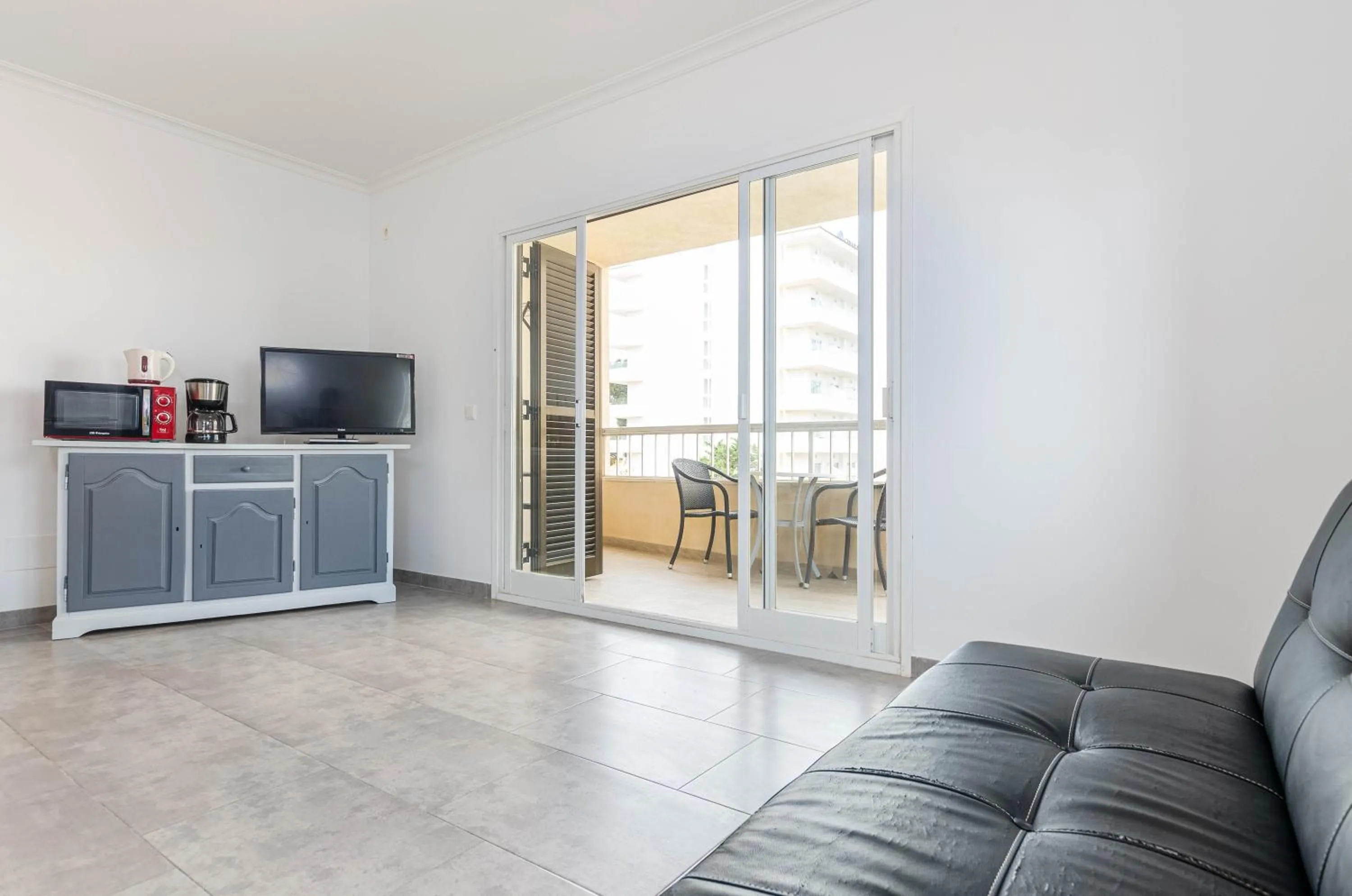 Living room in Acapulco Apartments