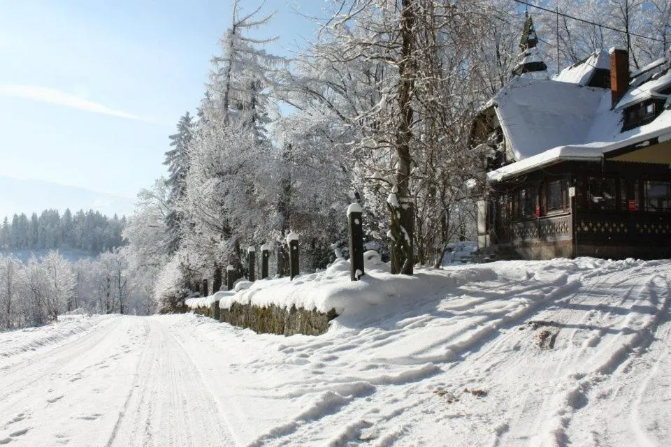 WERANDA z widokiem na Karkonosze