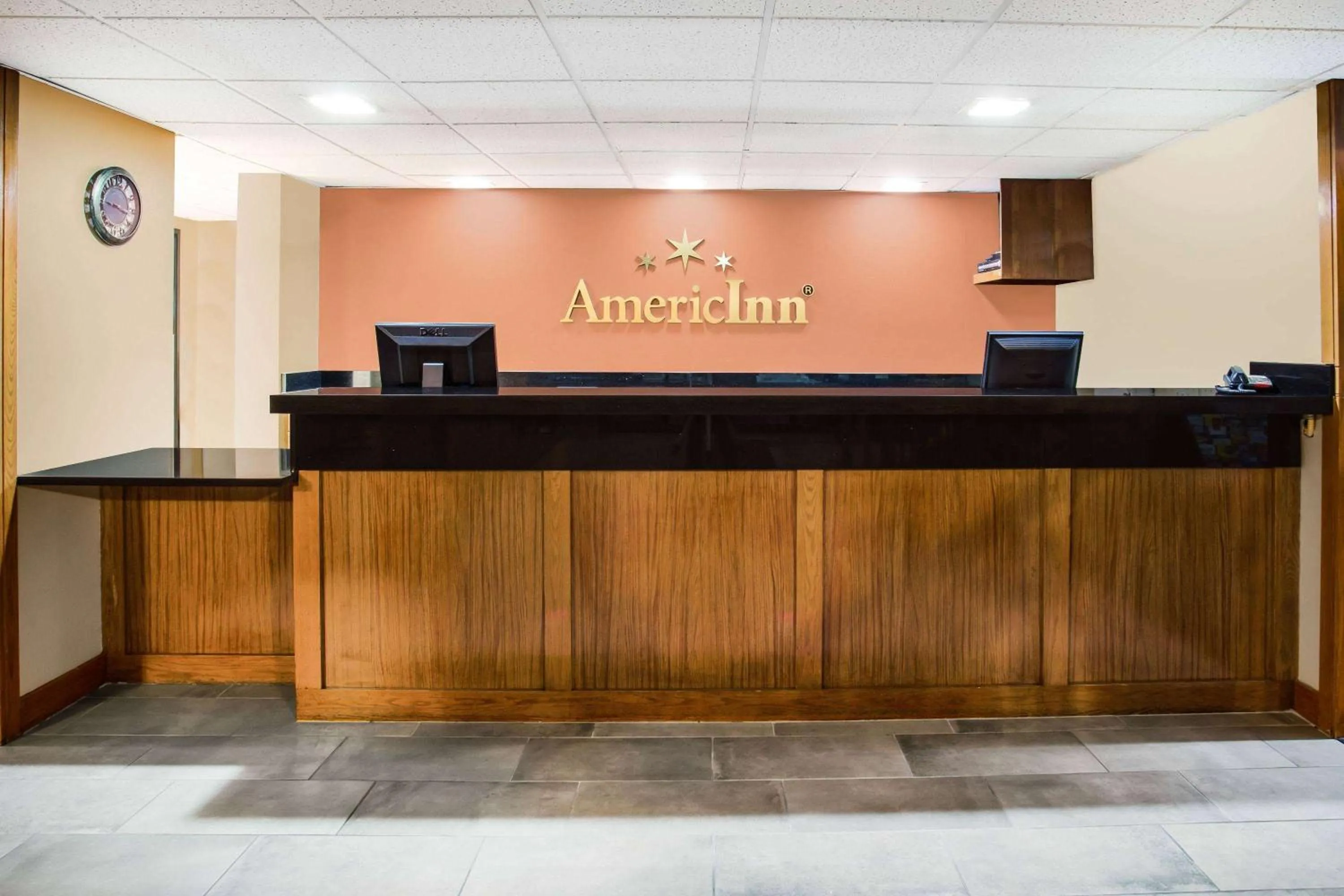 Lobby or reception in AmericInn by Wyndham Menomonie