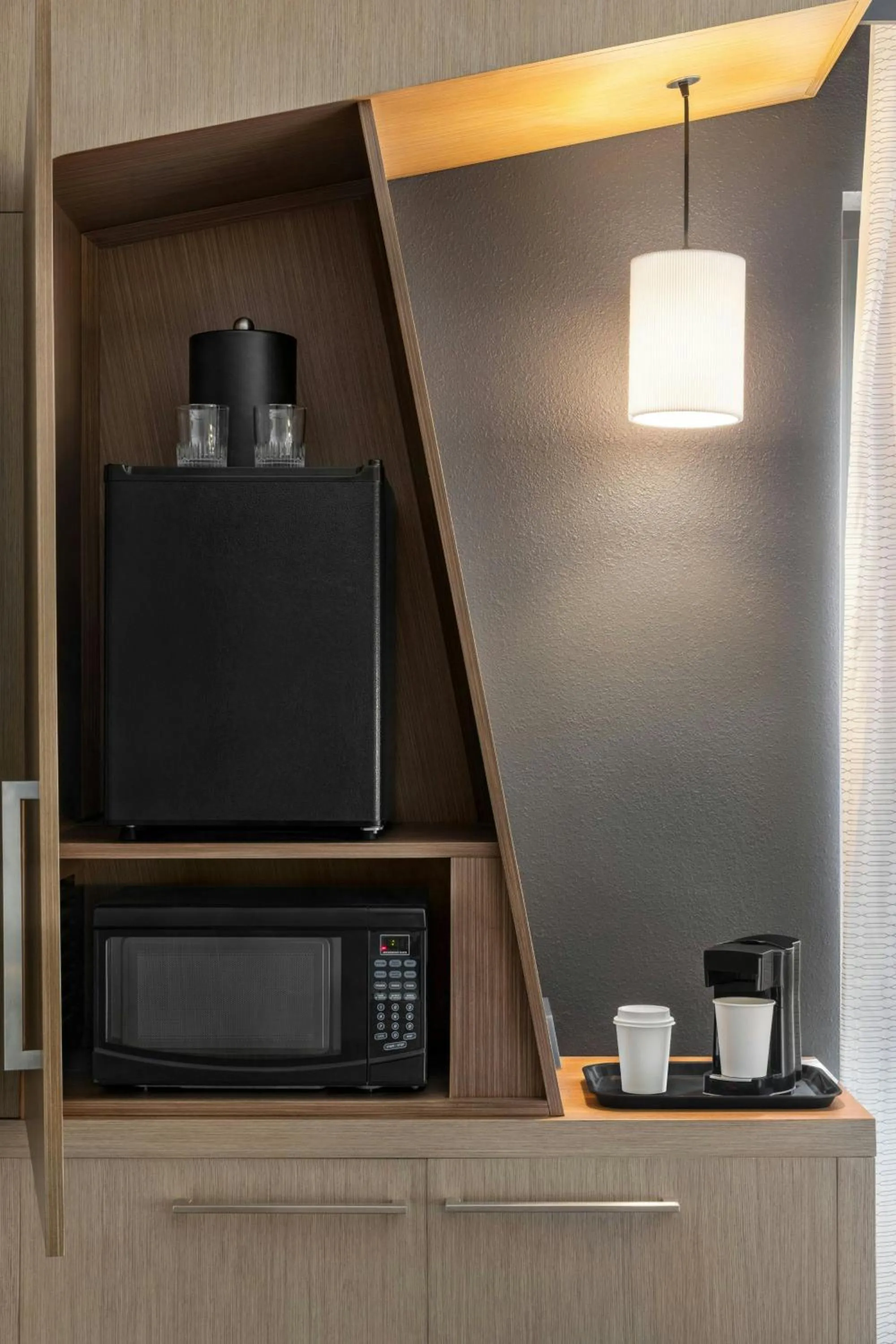 Photo of the whole room in Courtyard by Marriott Wilkes-Barre Arena