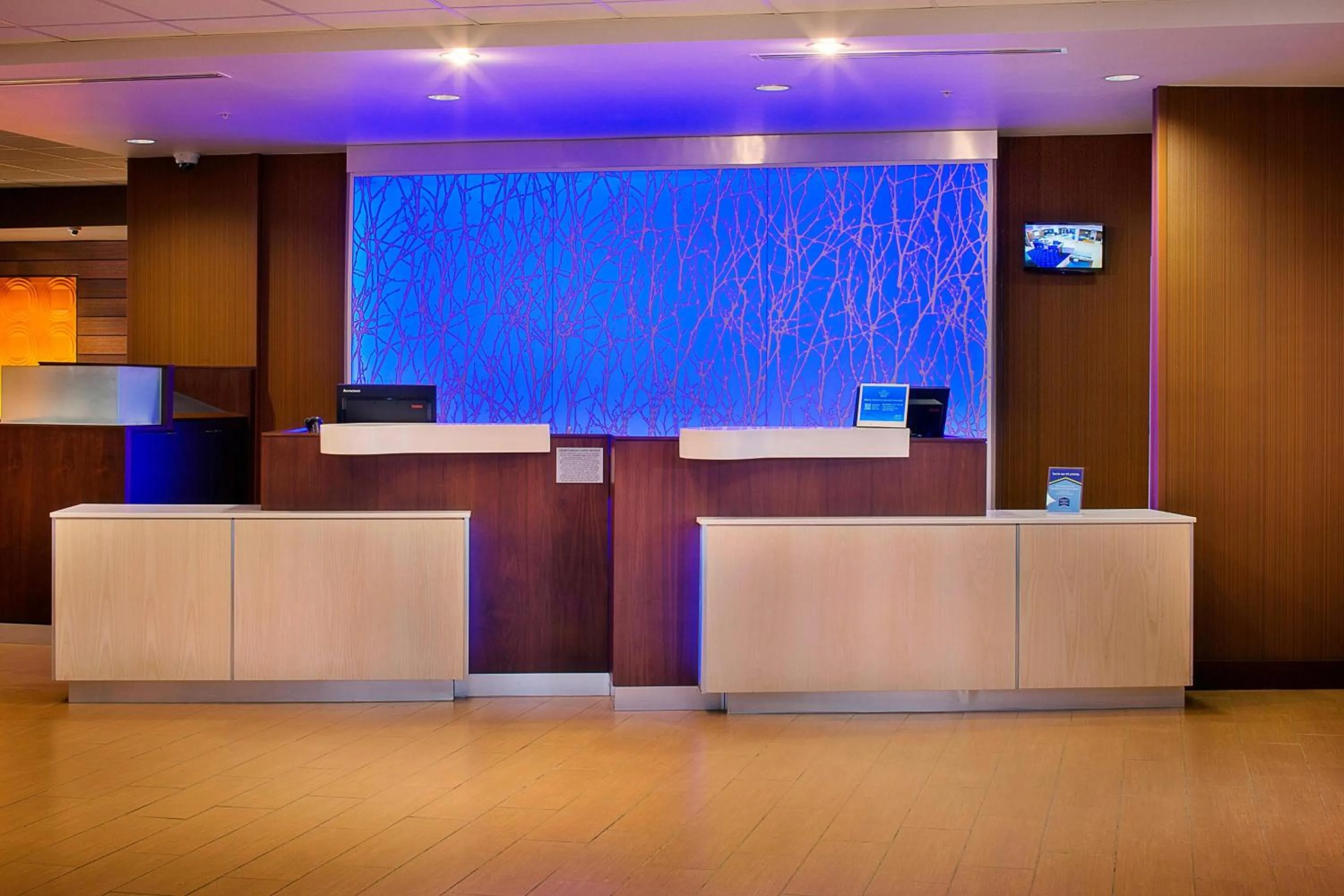 Lobby or reception in Fairfield Inn and Suites by Marriott Monaca
