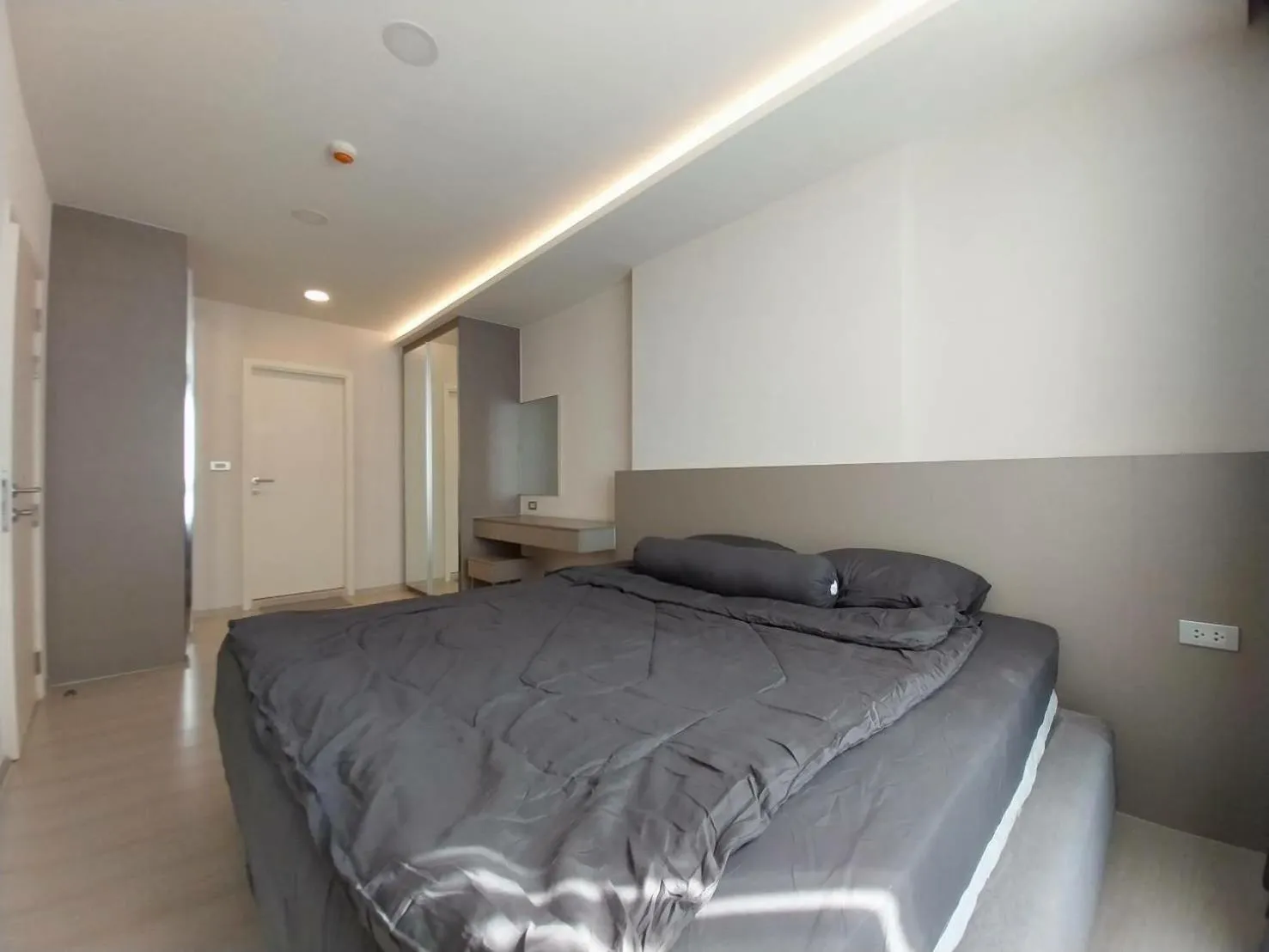 Bedroom in Bangkok Sukhumvit 36 Vtara