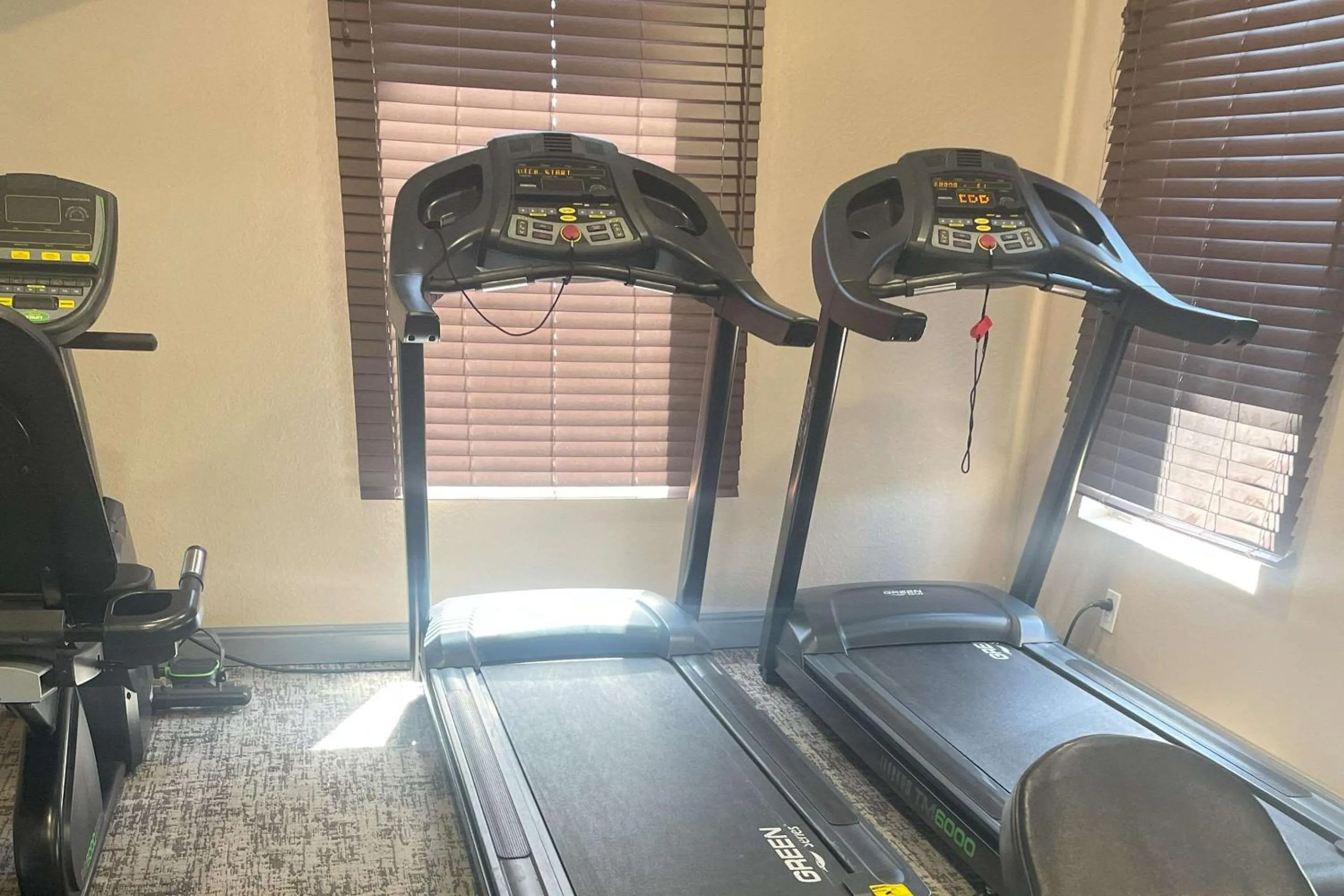 Fitness centre/facilities in Quality Inn Ontario