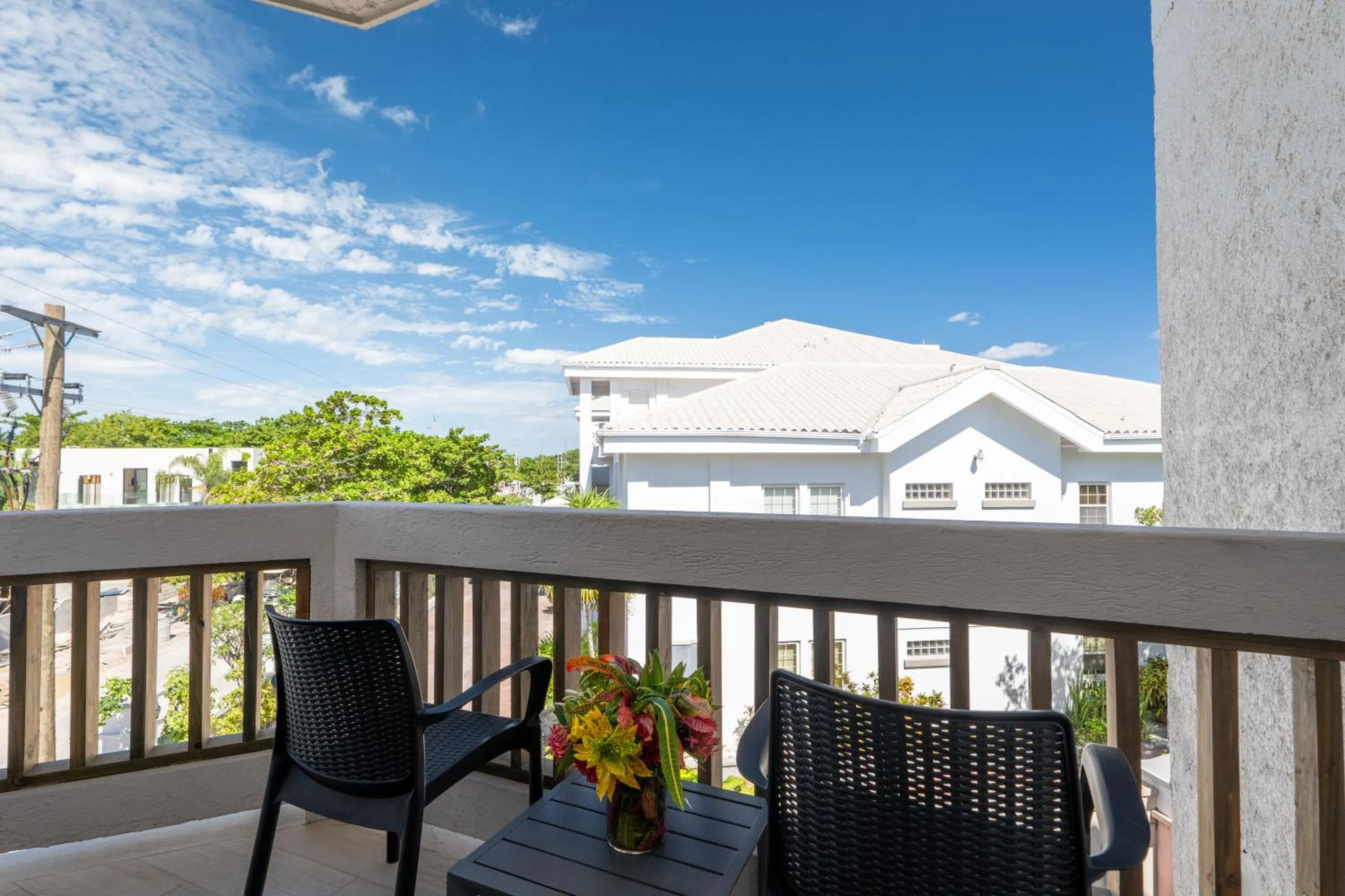 Quiet street view in Bananas On The Beach